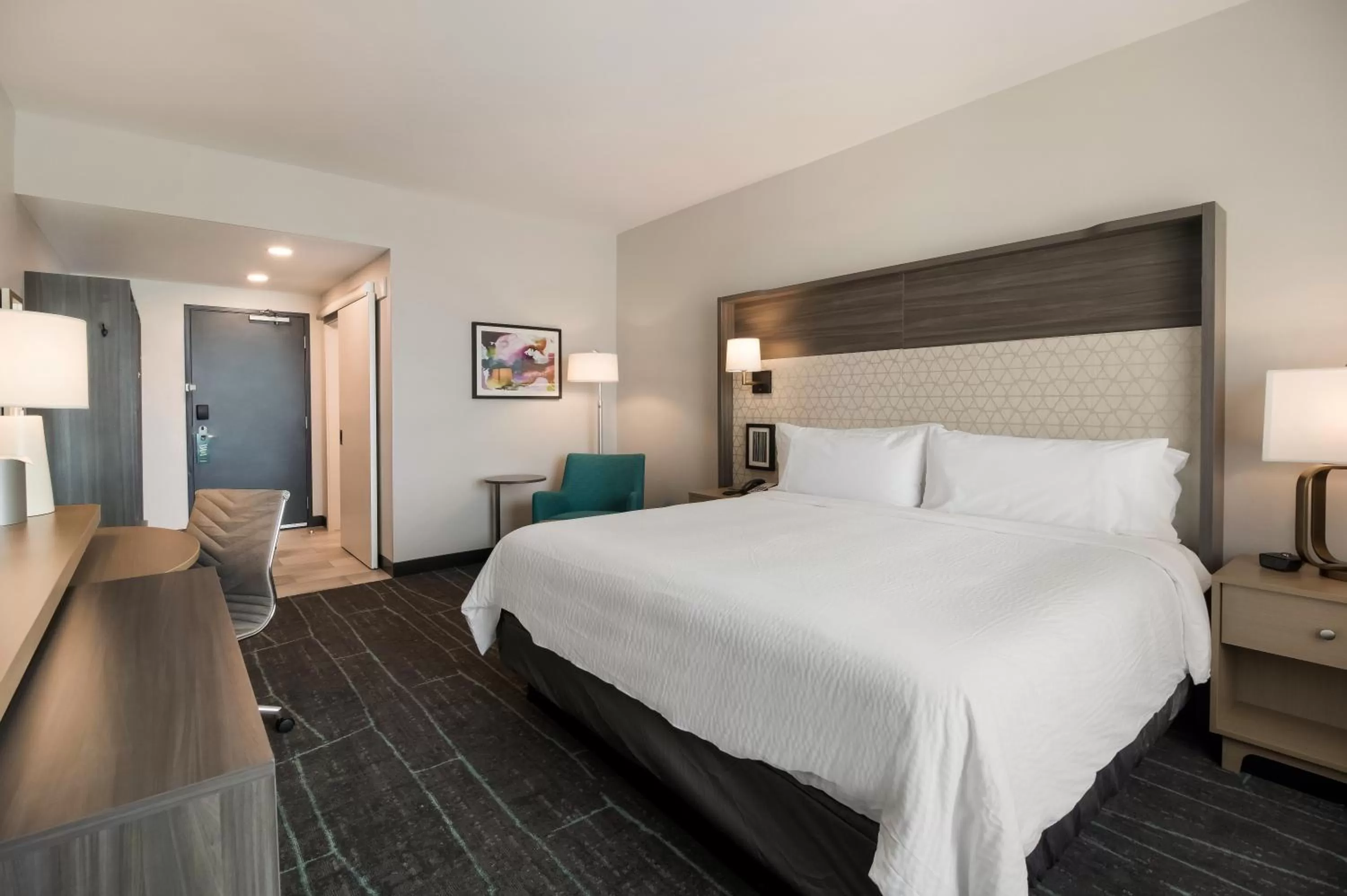 Bed in Holiday Inn & Suites - Mt Juliet Nashville Area by IHG