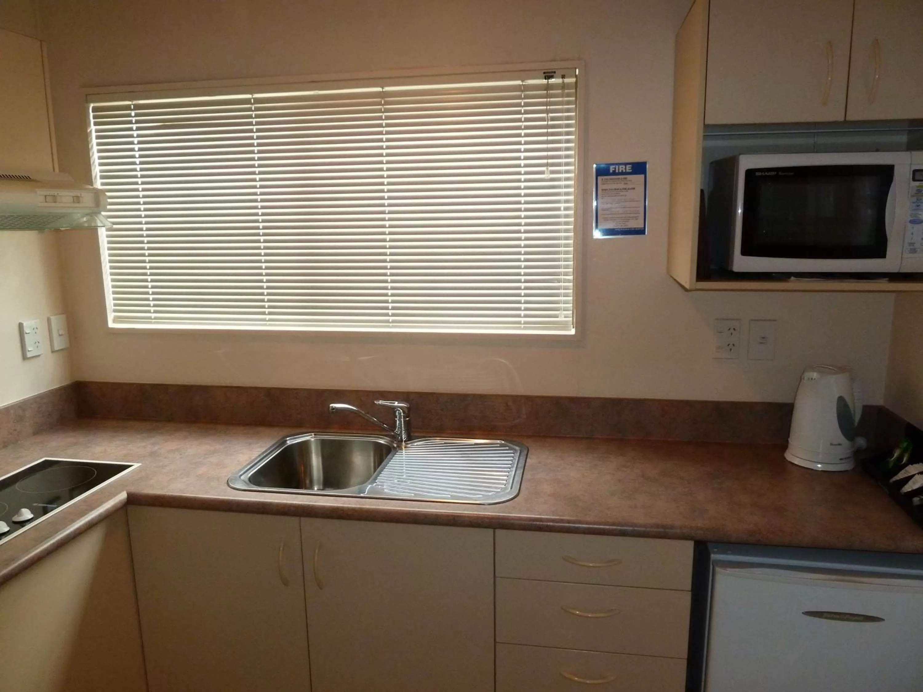 Day in Tudor Lodge Motel