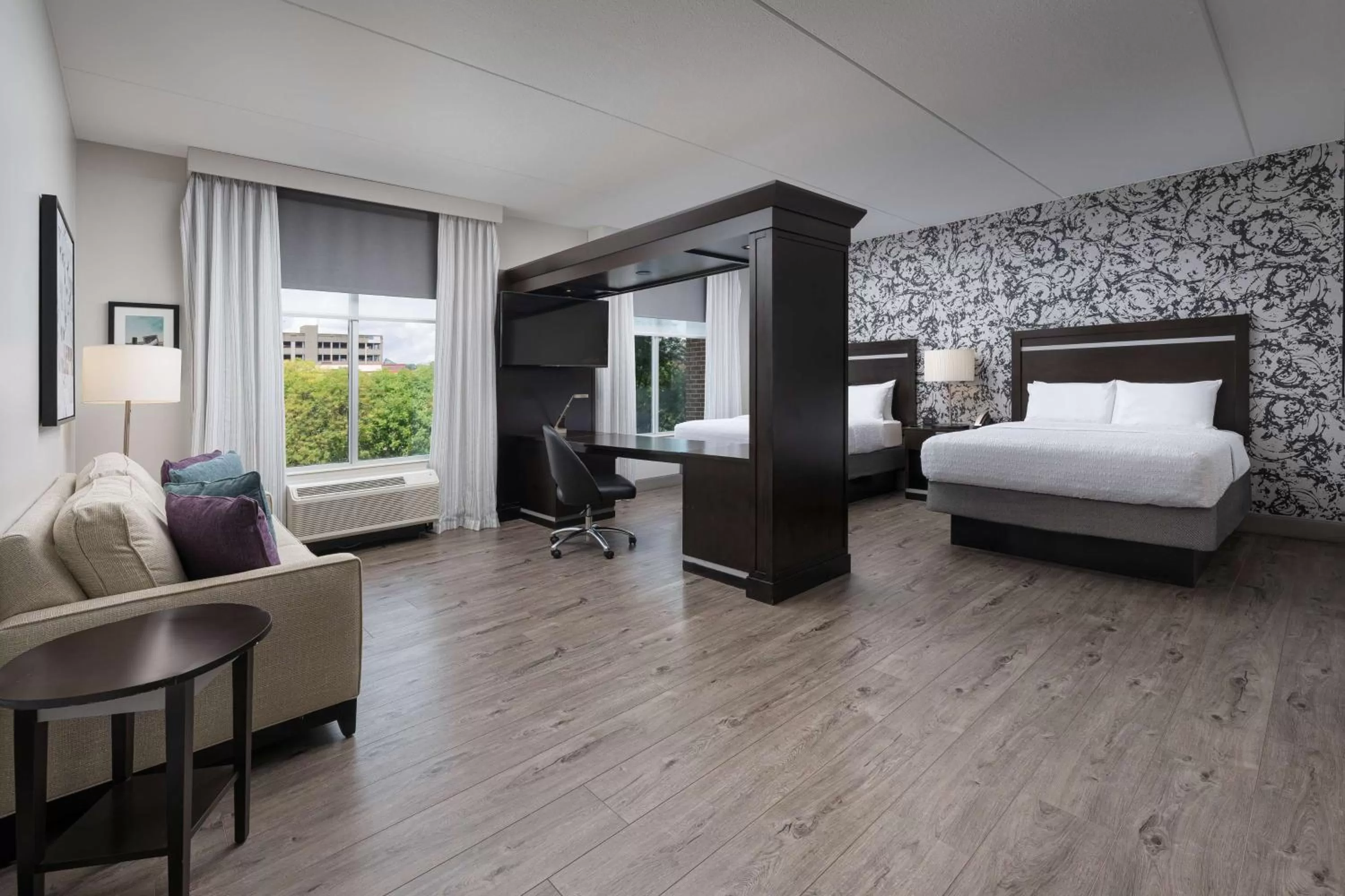 Bedroom, Bed in Hampton Inn & Suites Chattanooga Downtown