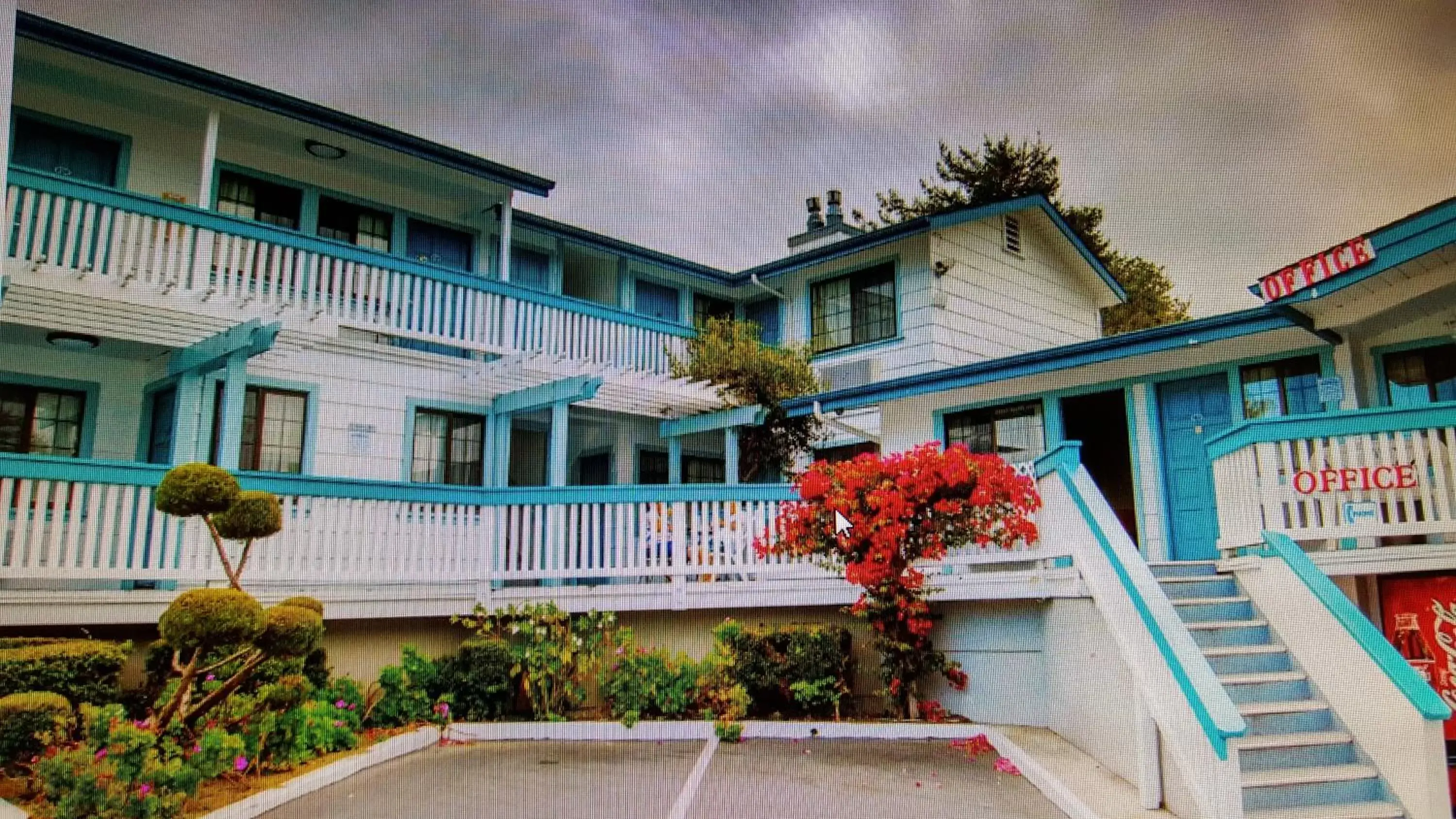 Facade/entrance, Property Building in Arbor Inn Monterey