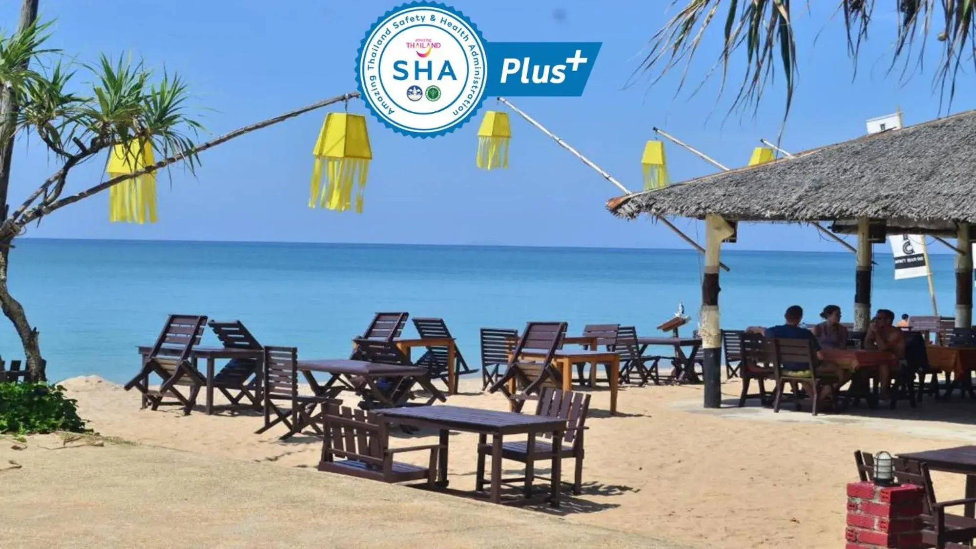 Beach in Lanta Nice Beach Resort - SHA Extra Plus