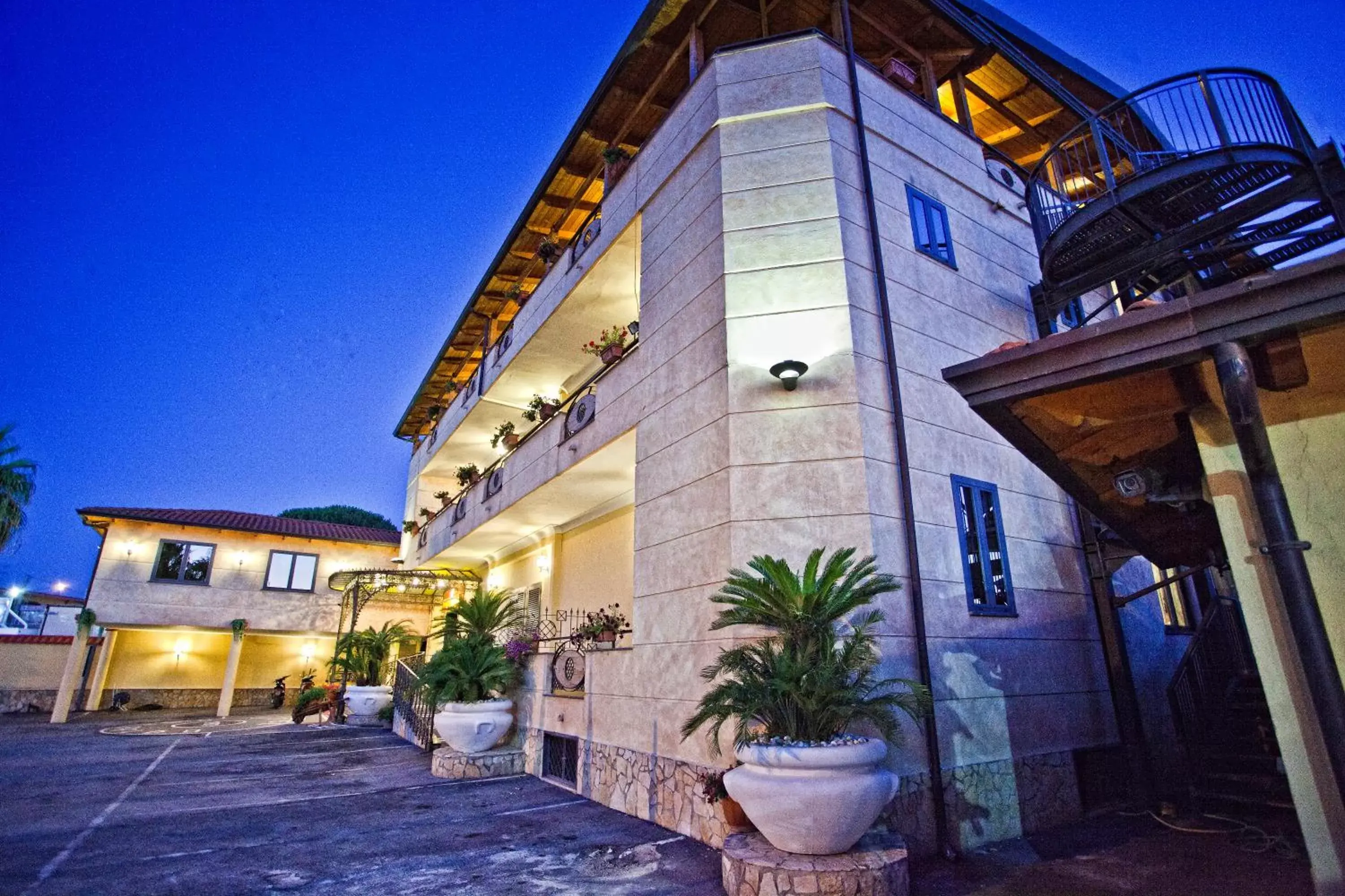 Area and facilities, Property Building in Hotel Smeraldo