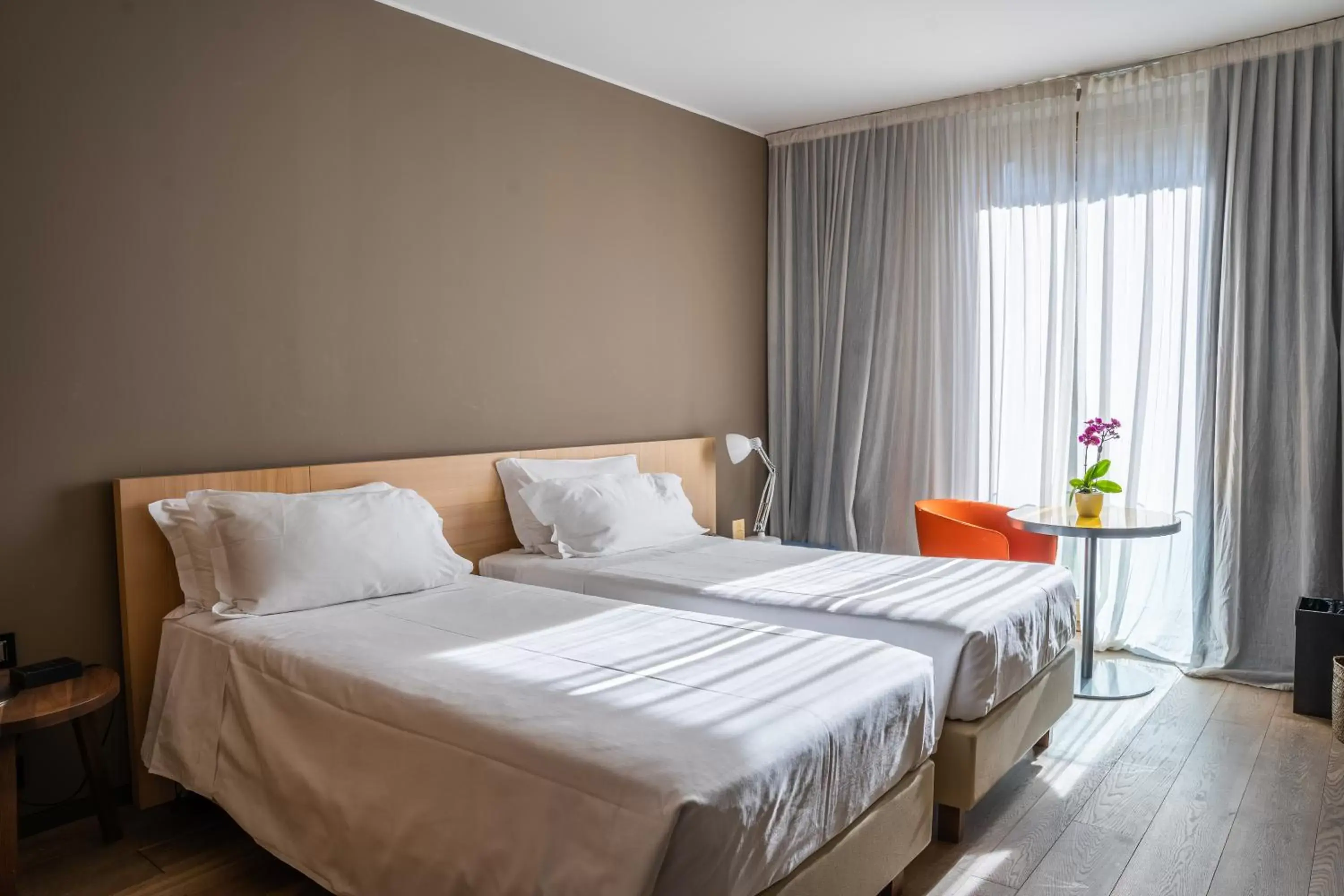 Property building, Bed in Parc Hotel Billia