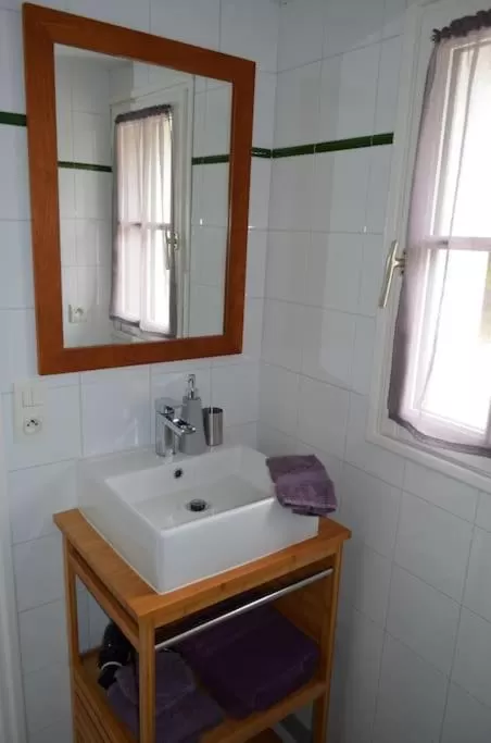 Bathroom in Les granges du chiron