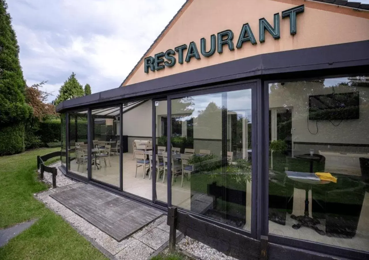 BBQ facilities in Campanile Hotel & Restaurant Liège / Luik