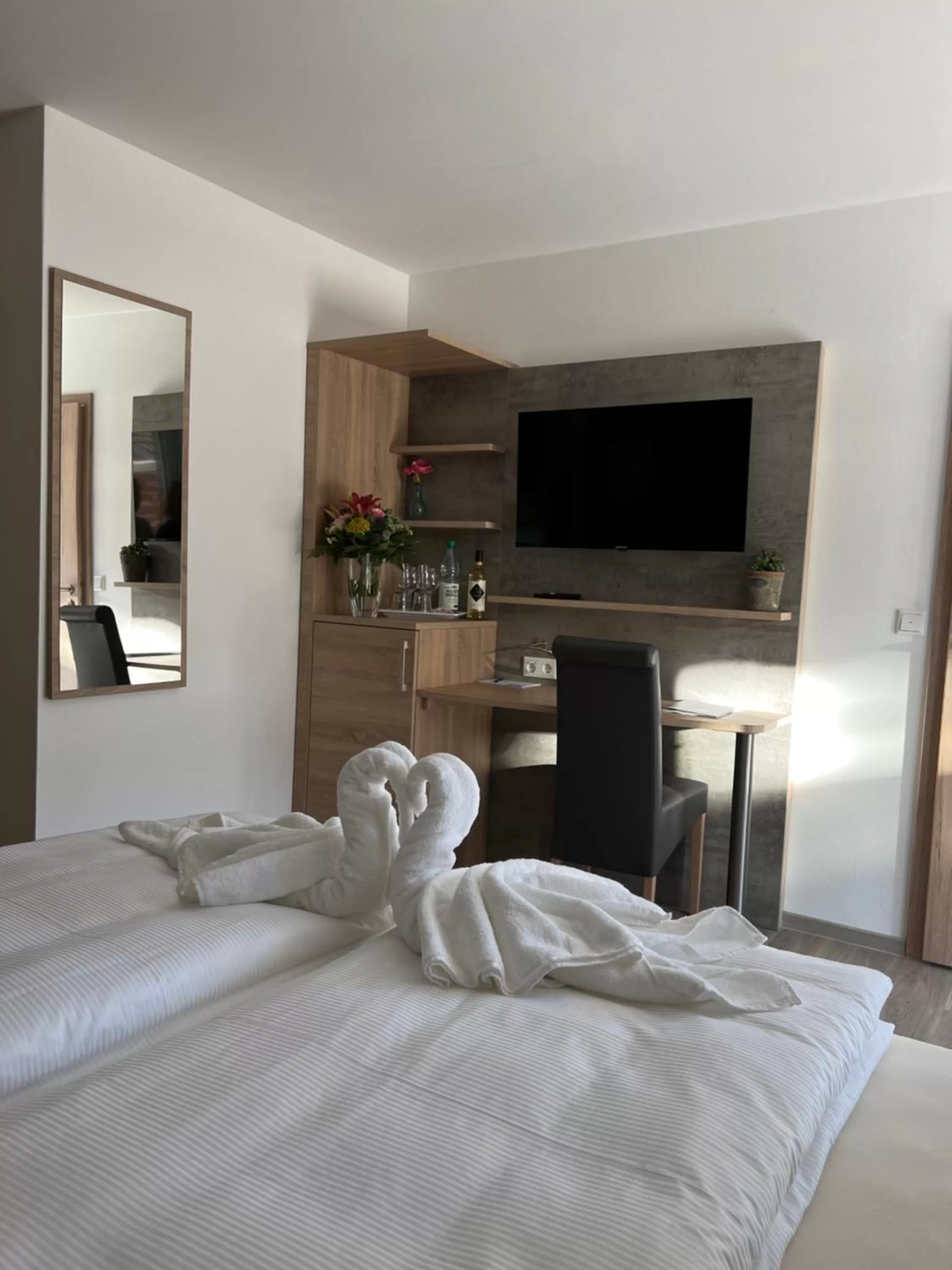 Photo of the whole room, Bed in Hotel Ocean