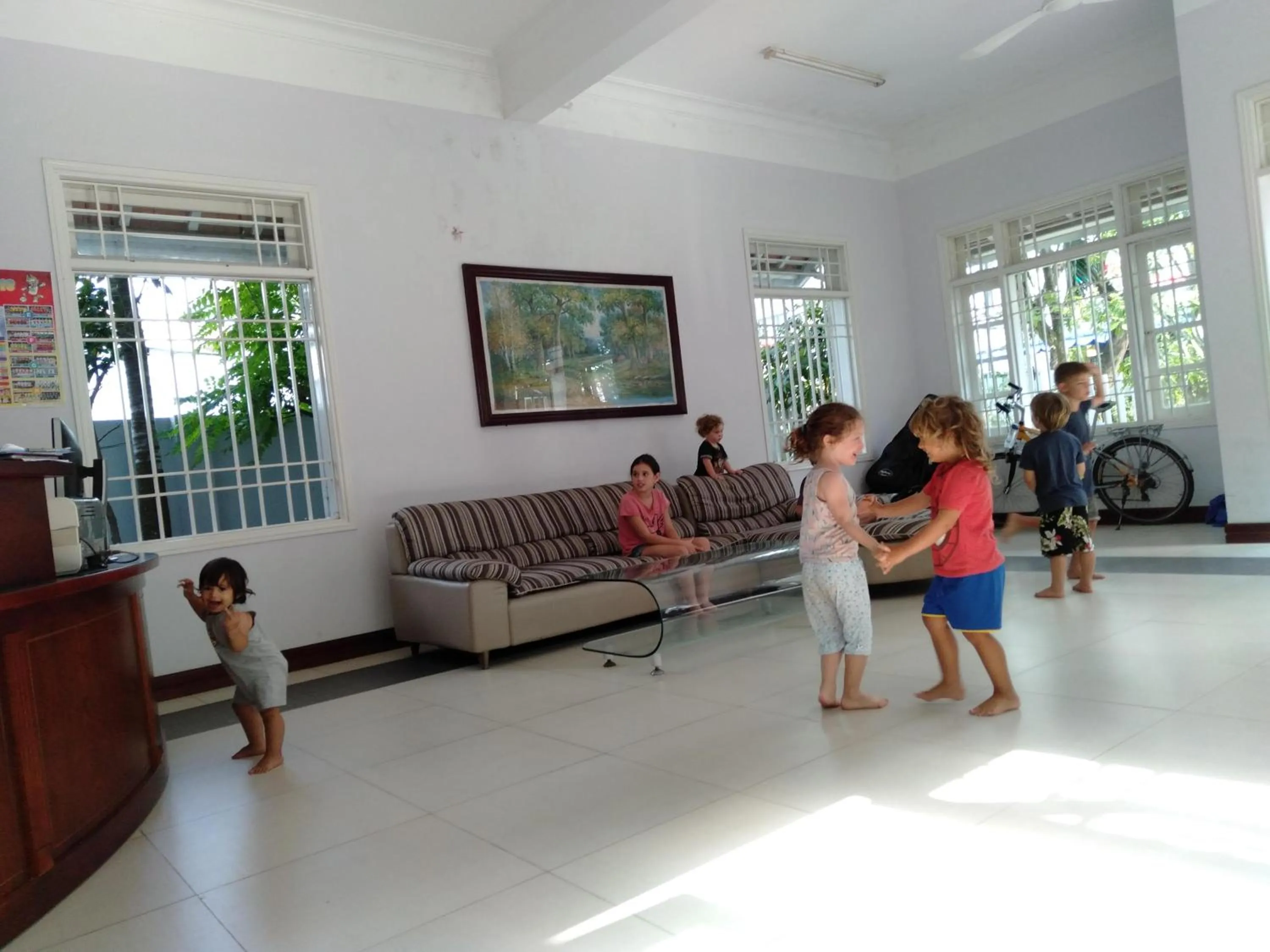 Communal lounge/ TV room in The Moon Villa Hoi An
