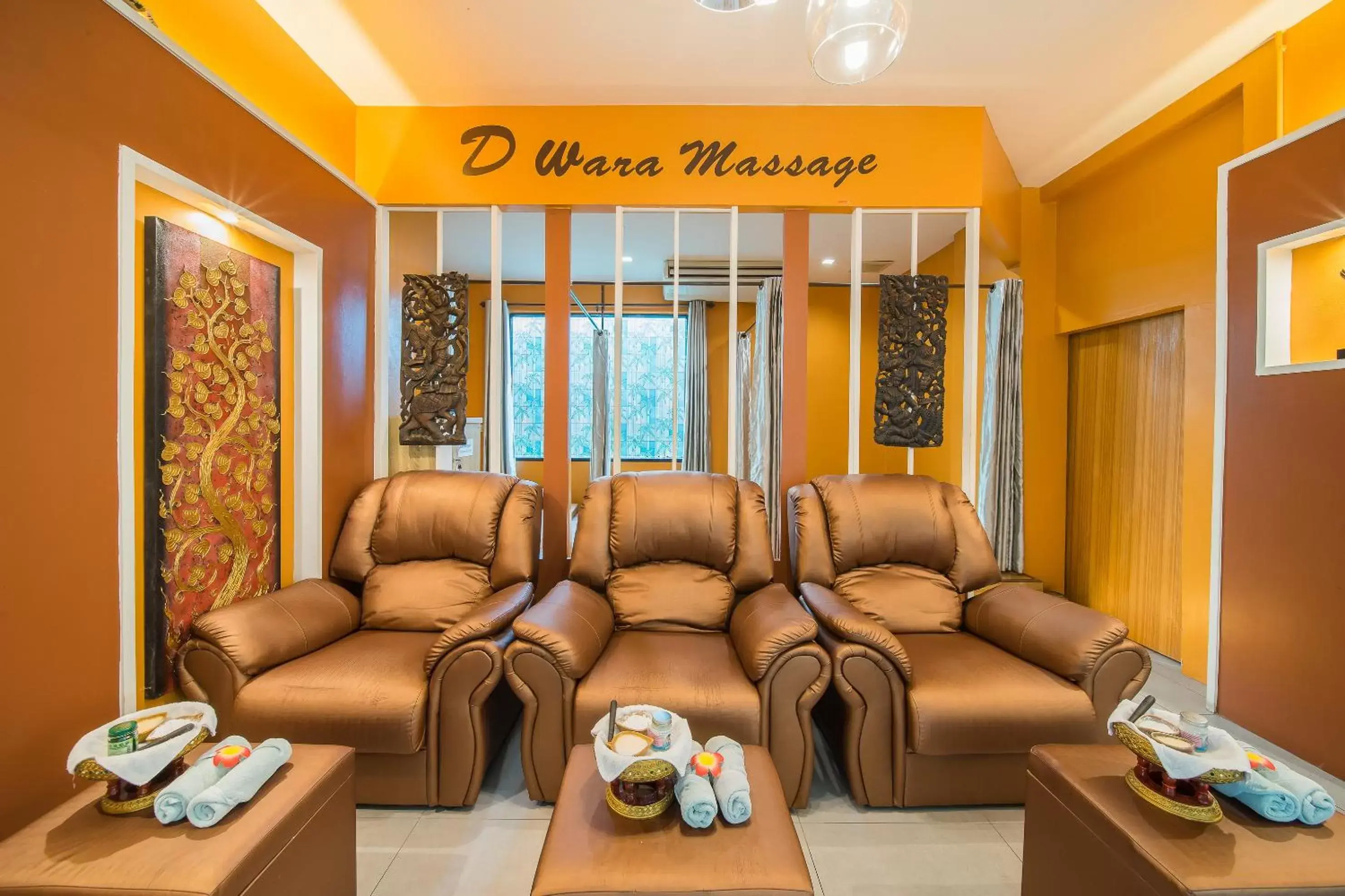 Massage, Seating Area in Arden Hotel and Residence by At Mind