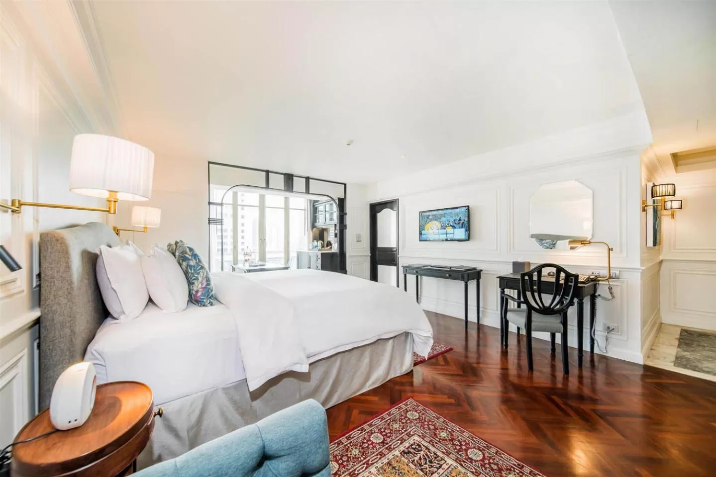 Bedroom, Bed in Akara Hotel