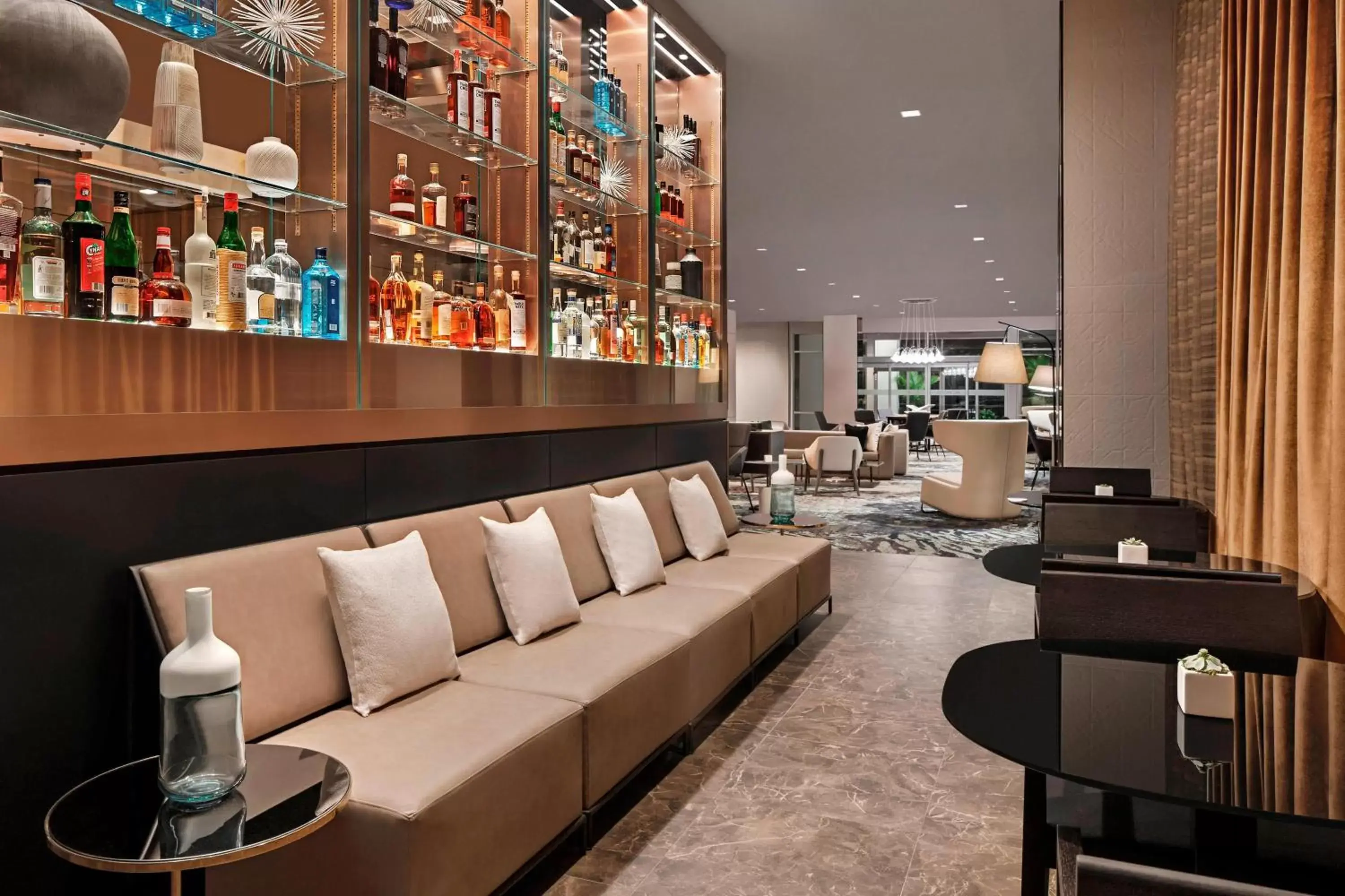 Lounge or bar, Lounge/Bar in AC Hotel by Marriott Gainesville Downtown