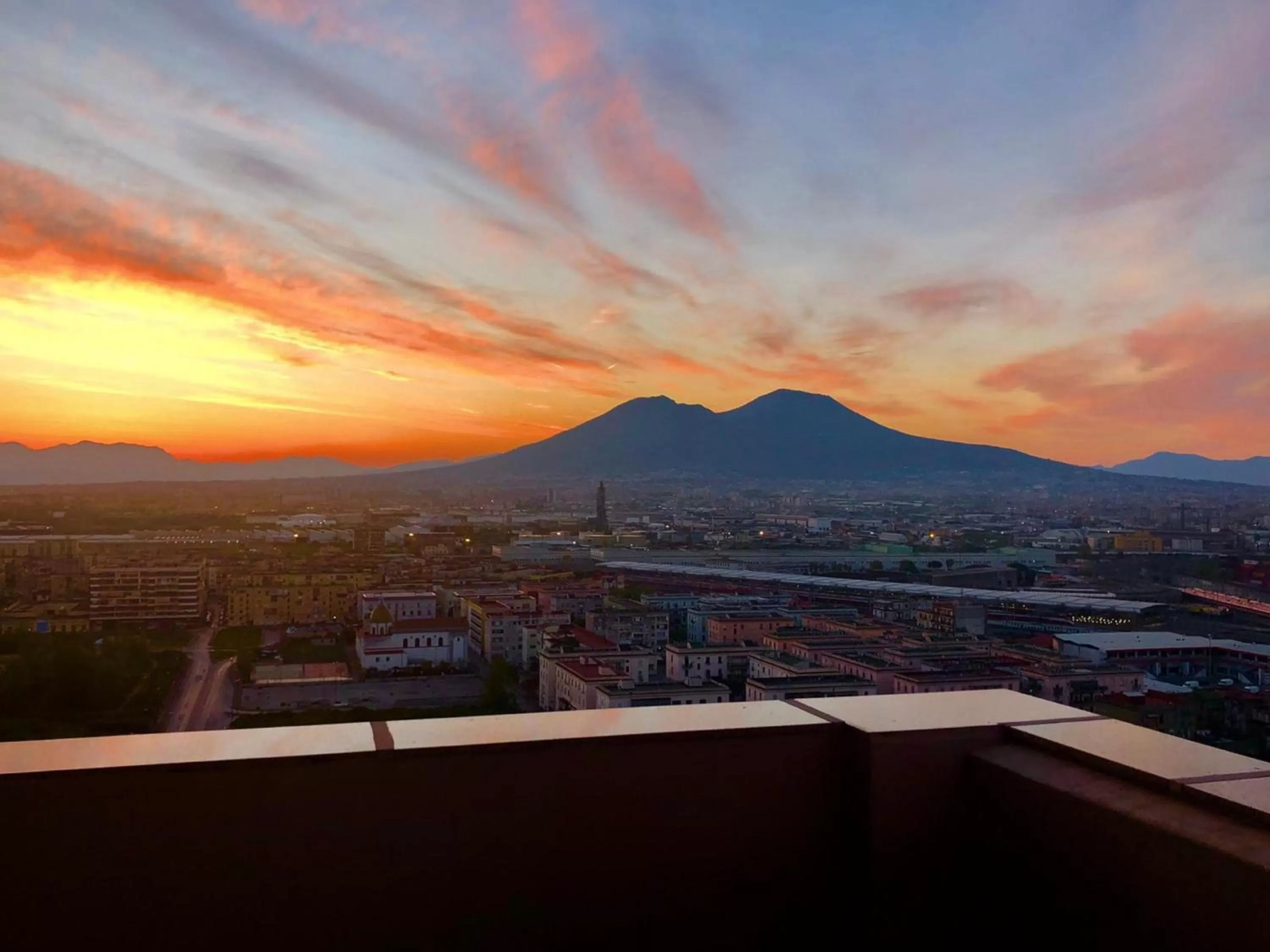 Property building in Holiday Inn Naples by IHG