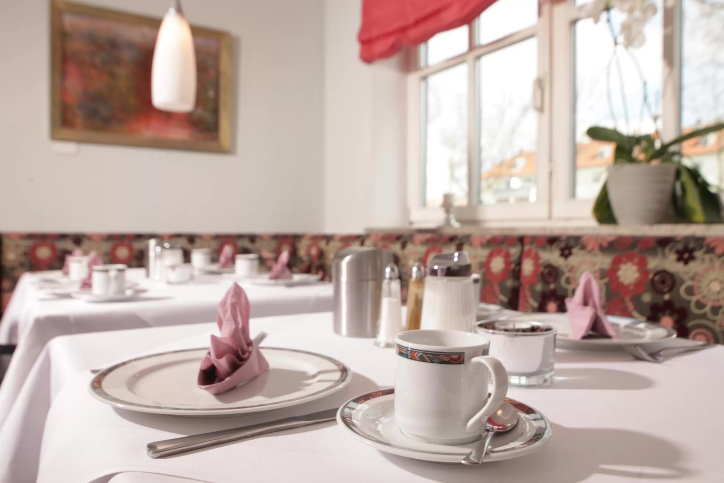 Restaurant/places to eat in Art-Hotel Erlangen