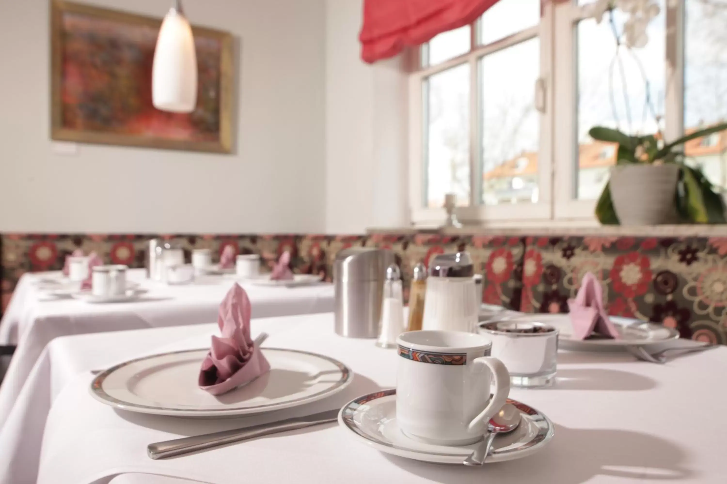 Restaurant/places to eat in Art-Hotel Erlangen Restaurant/places to eat in Art-Hotel Erlangen