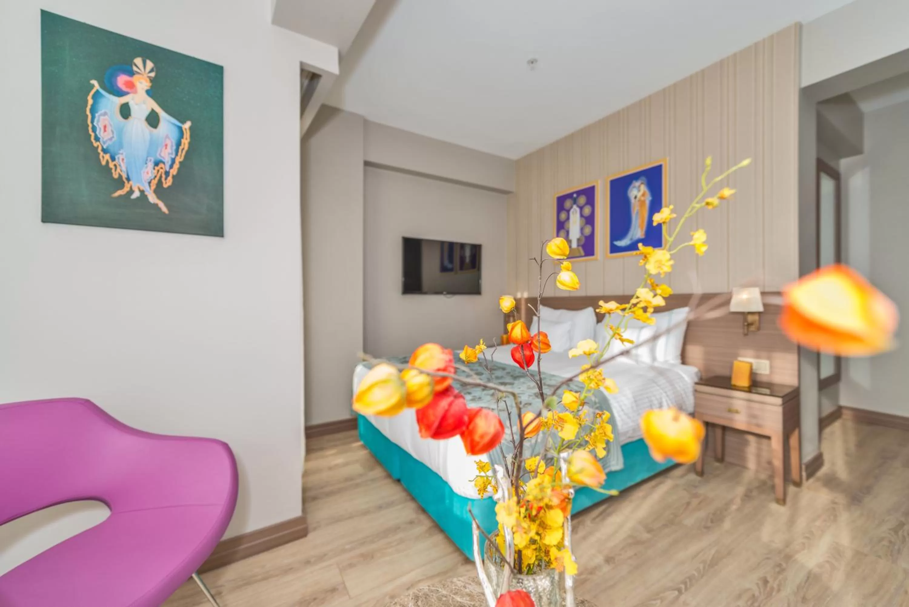 Bedroom in Taximist Hotel