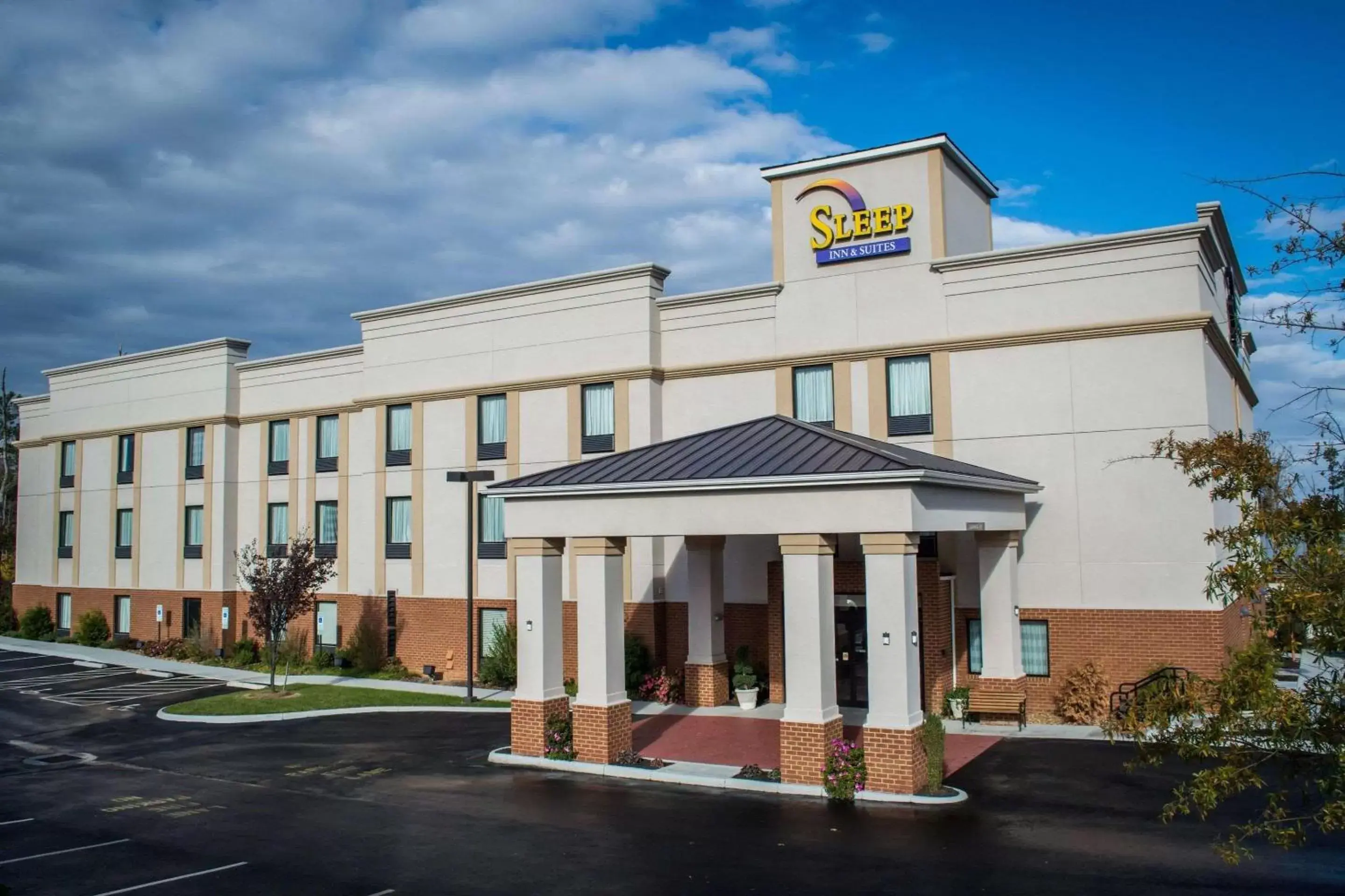 Property Building in Sleep Inn & Suites Harbour Pointe Midlothian