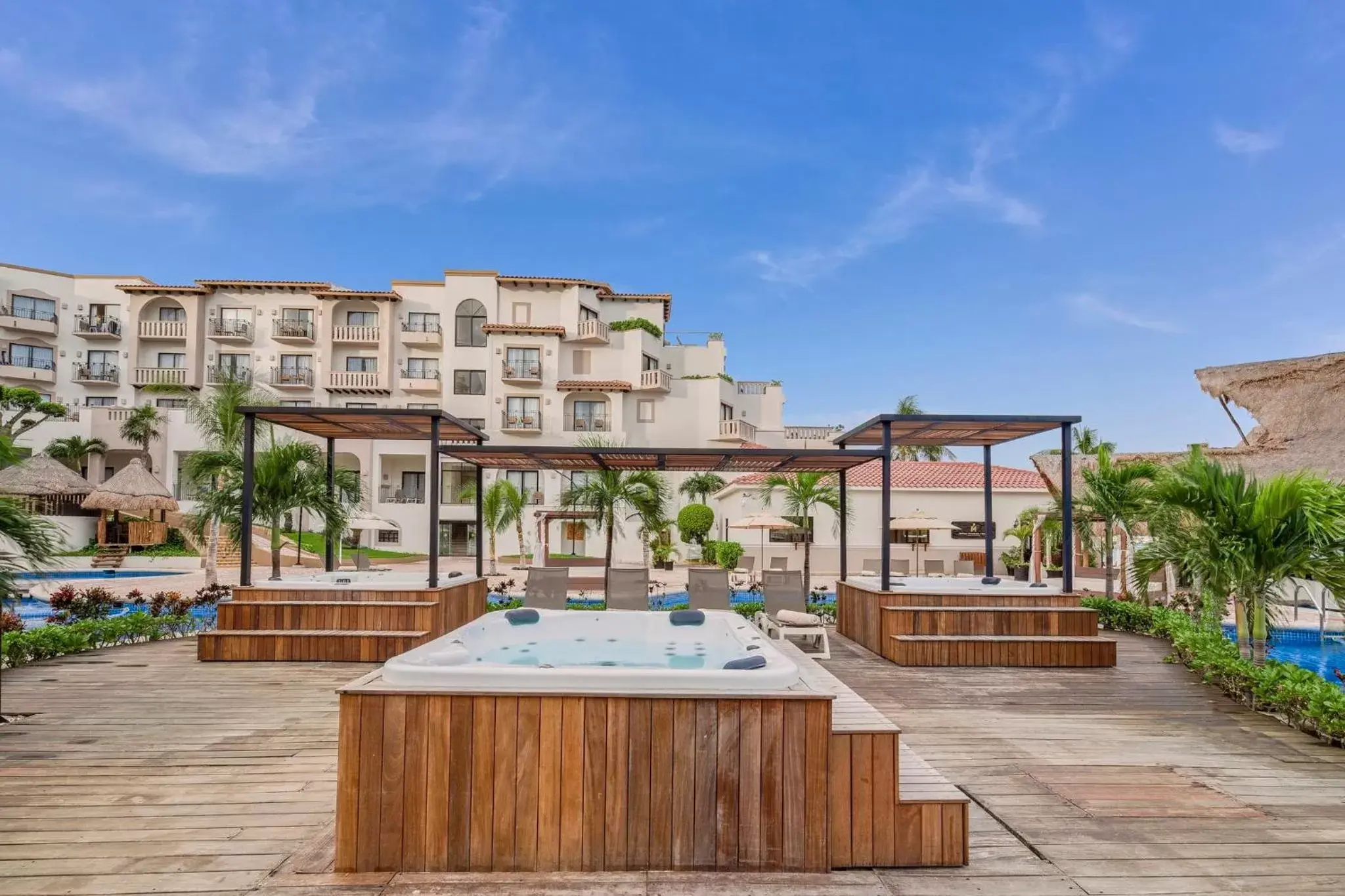 Swimming pool in Fiesta Americana Cancun Villas