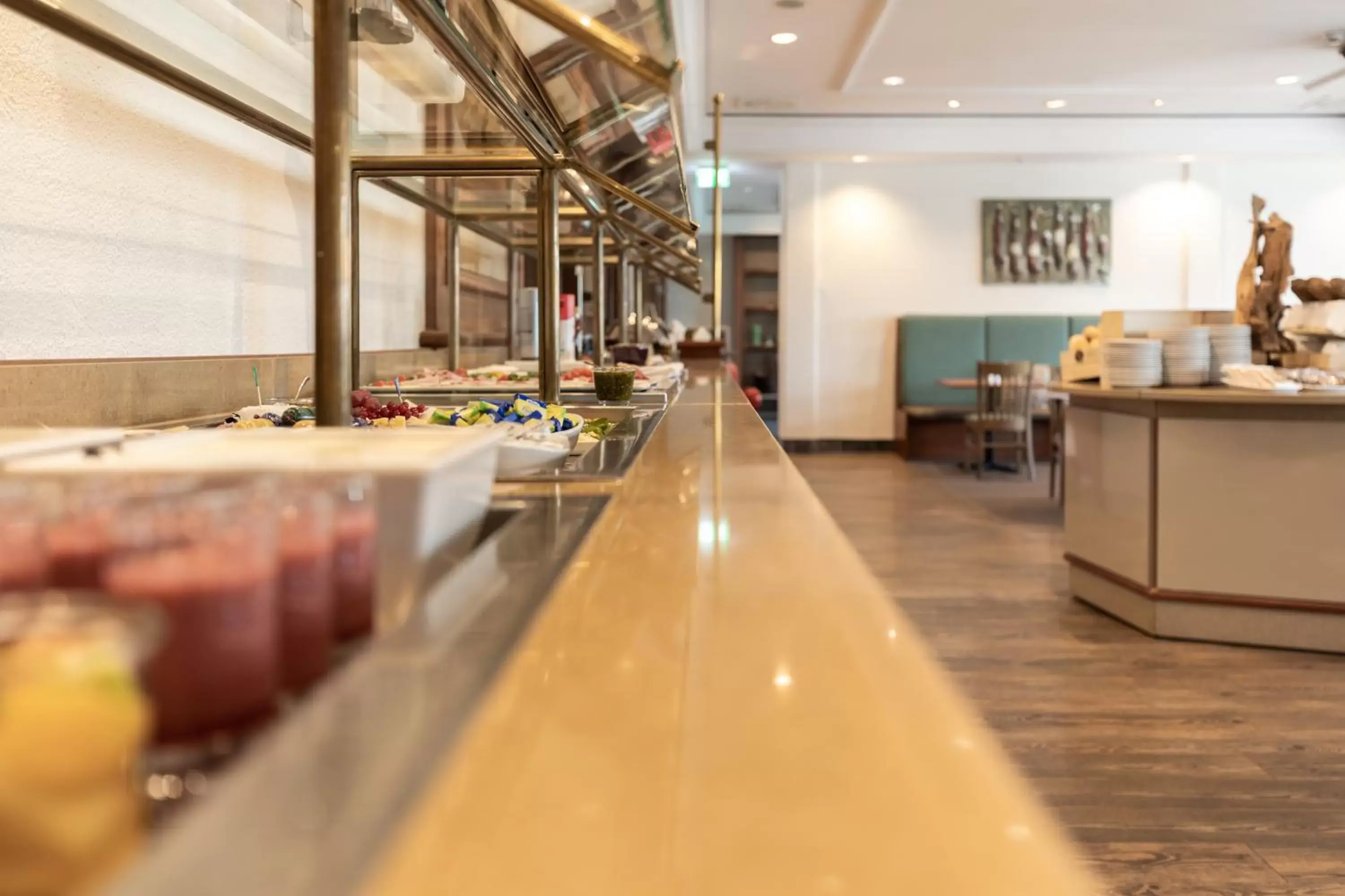 Food and drinks in Garner Hotel Rüsselsheim by IHG Food and drinks in Garner Hotel Rüsselsheim by IHG