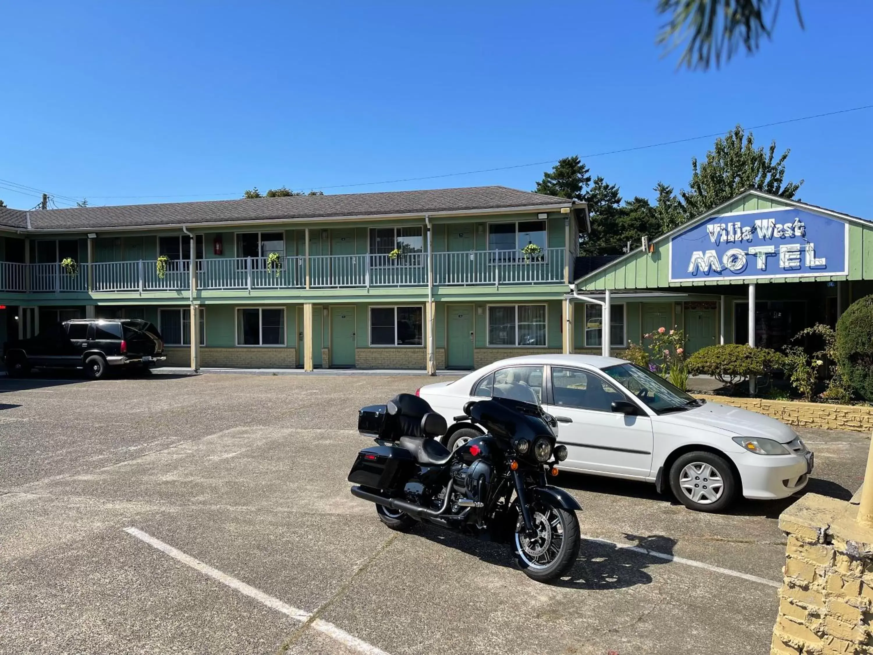 Facade/entrance, Property Building in Villa West Motel