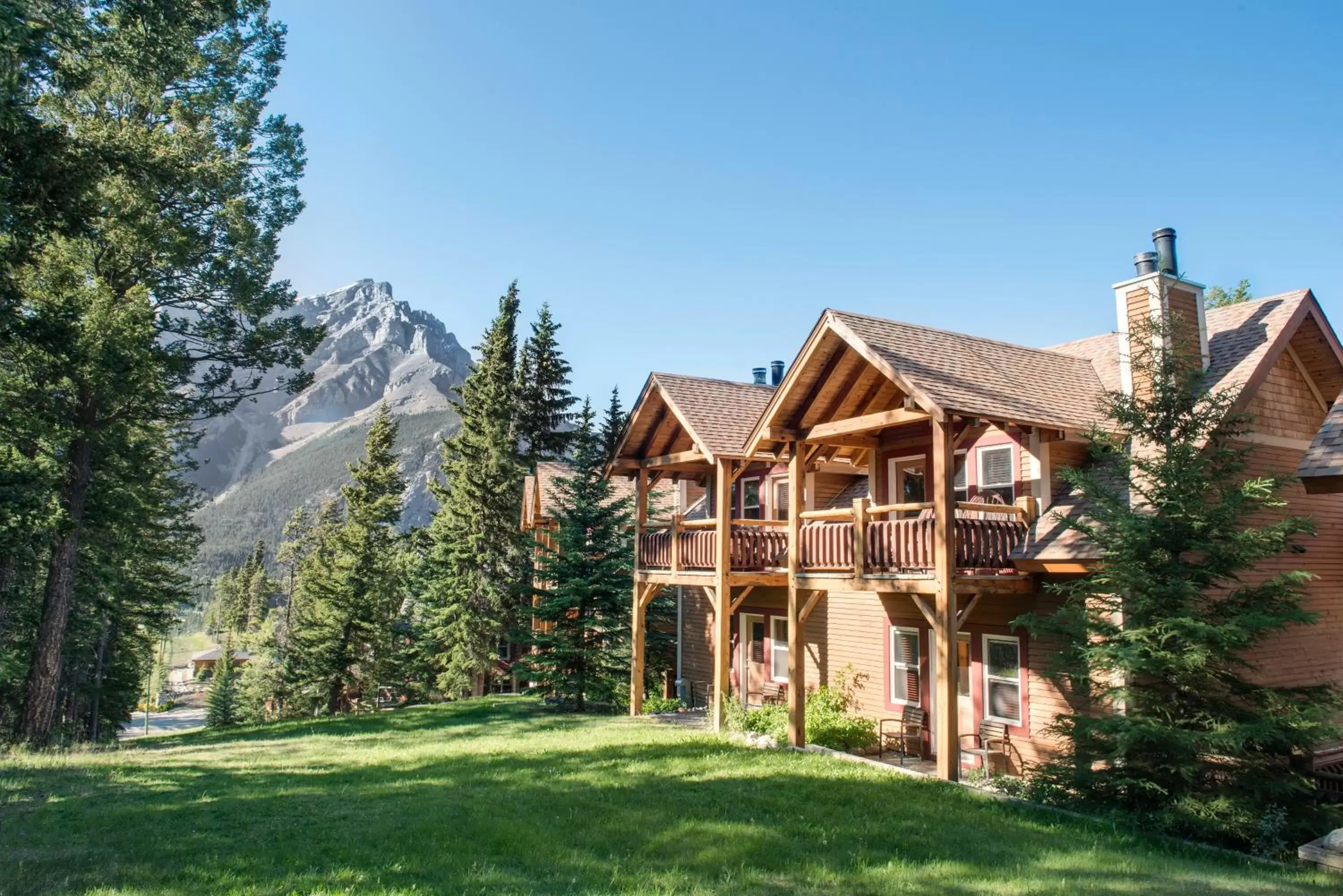 Facade/entrance, Property Building in Buffalo Mountain Lodge