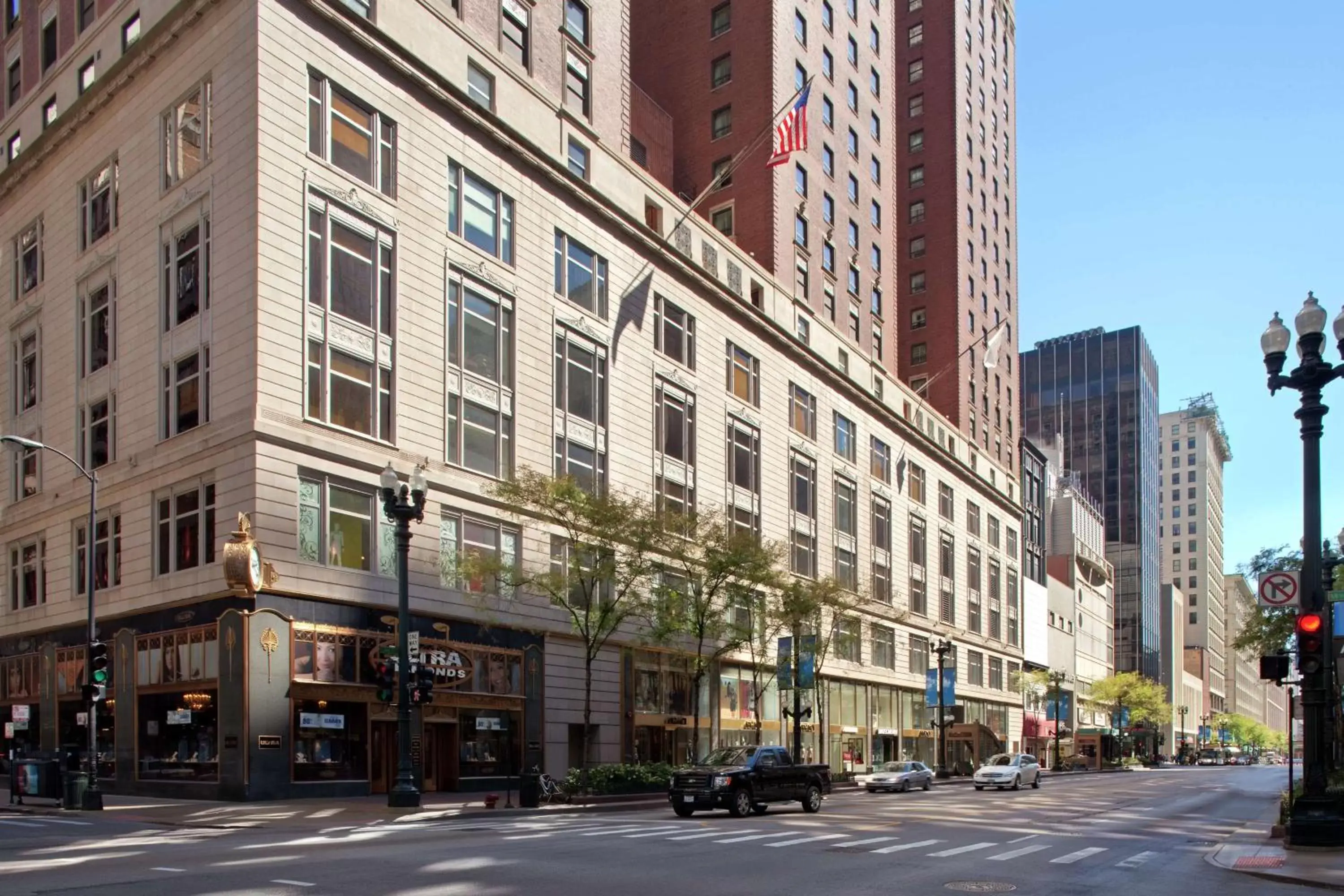 Property building, Neighborhood in The Palmer House Hilton