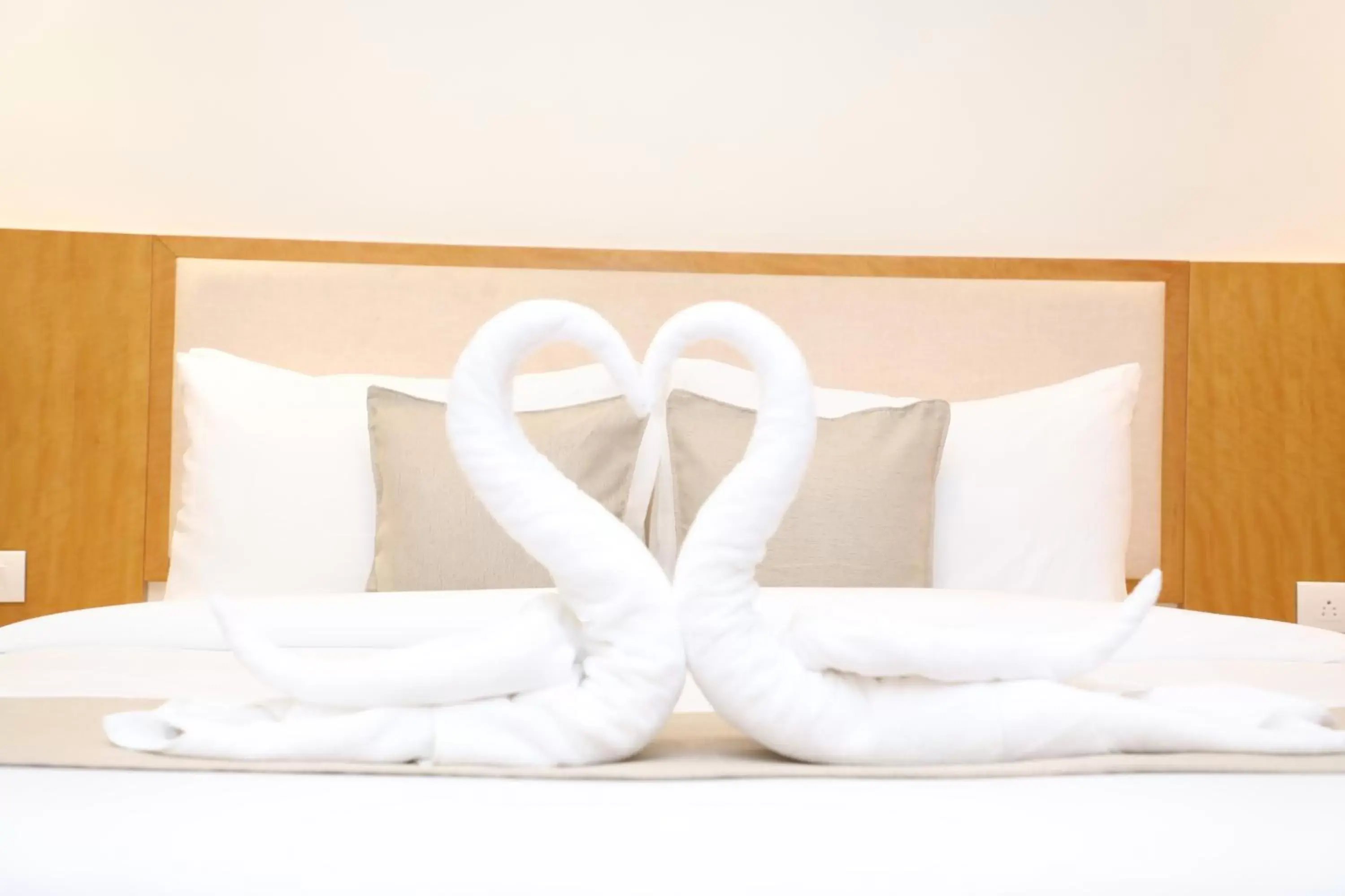 Bed in The Fern Residency, Morbi Bed in The Fern Residency, Morbi