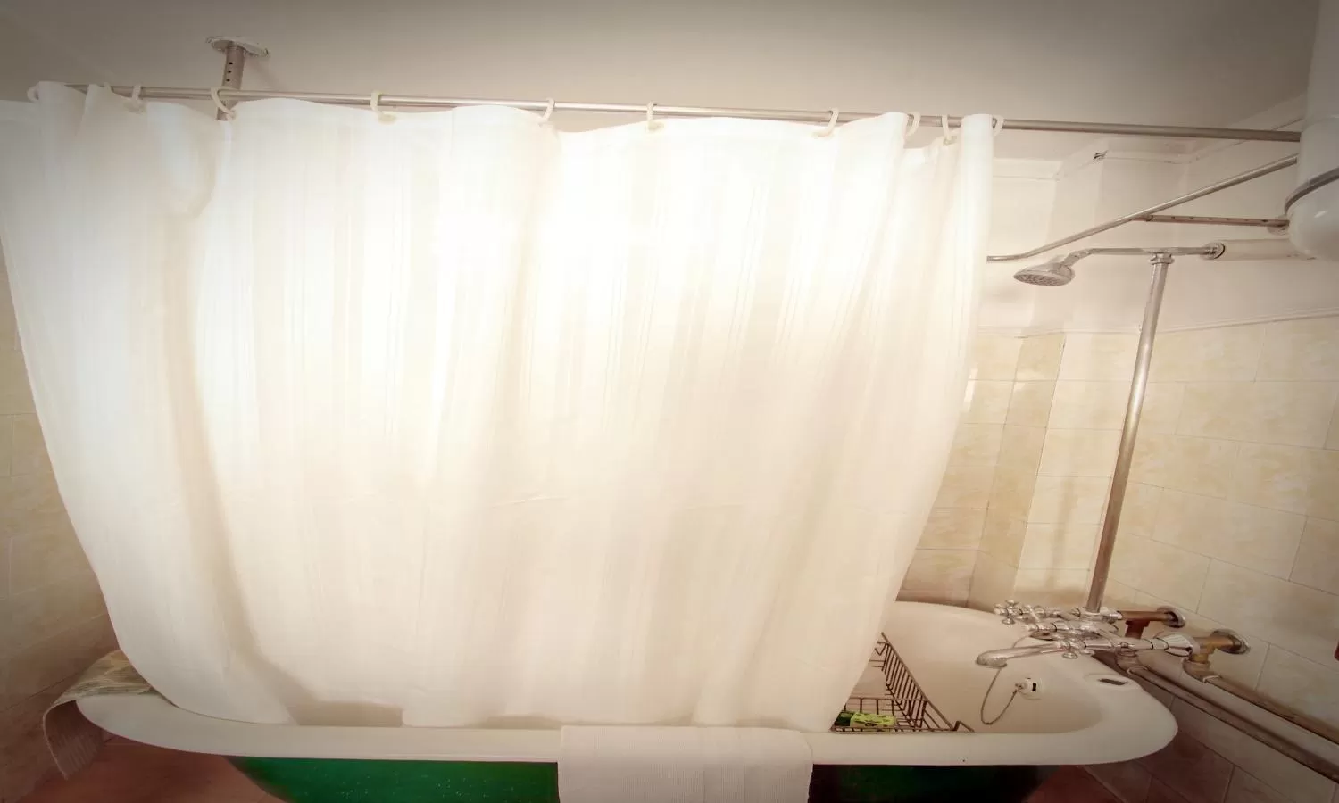 Shower in Windamere Hotel - A Colonial Heritage