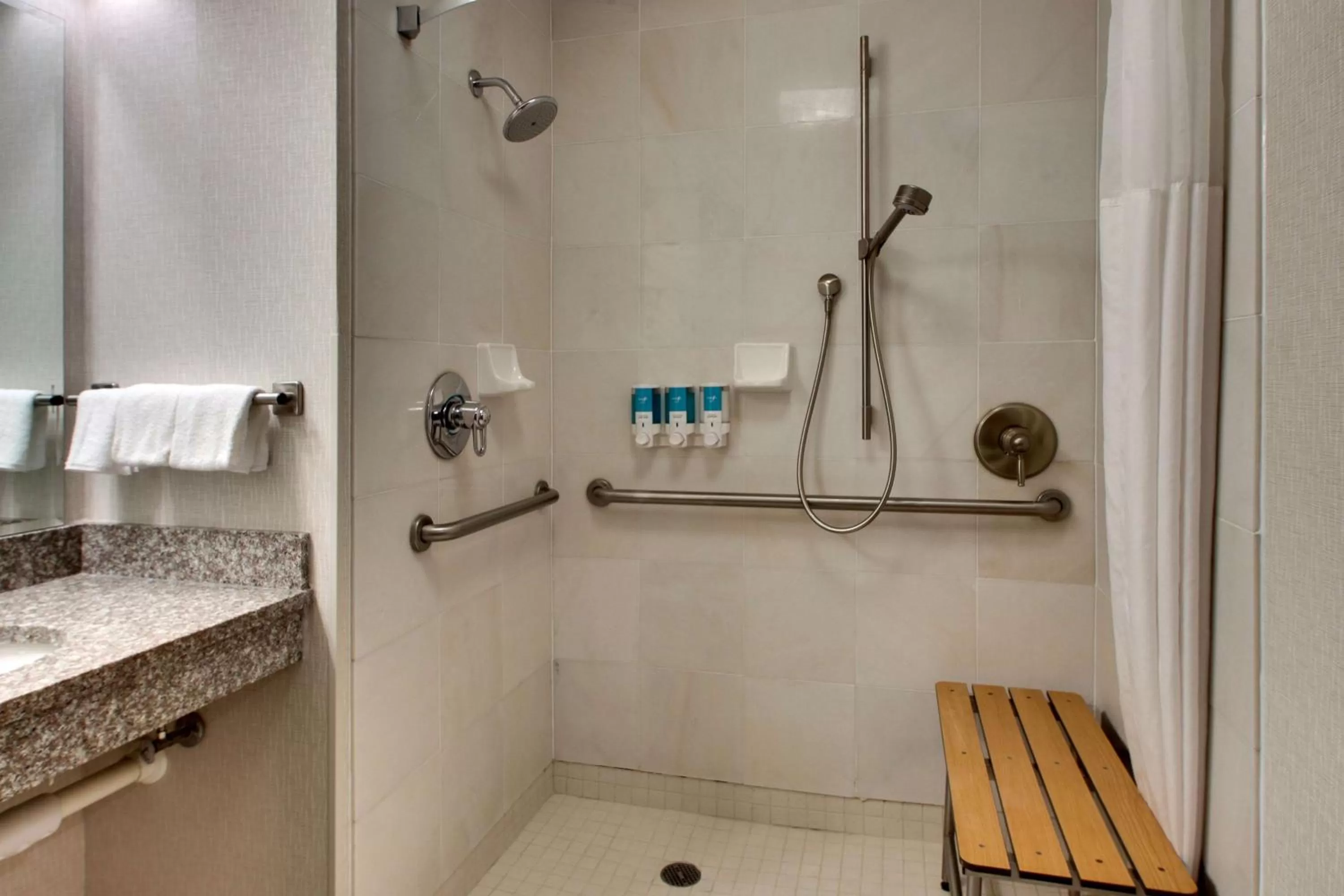 Deluxe King Room - Accessible, Roll-in Shower in Drury Inn & Suites Charlotte Northlake