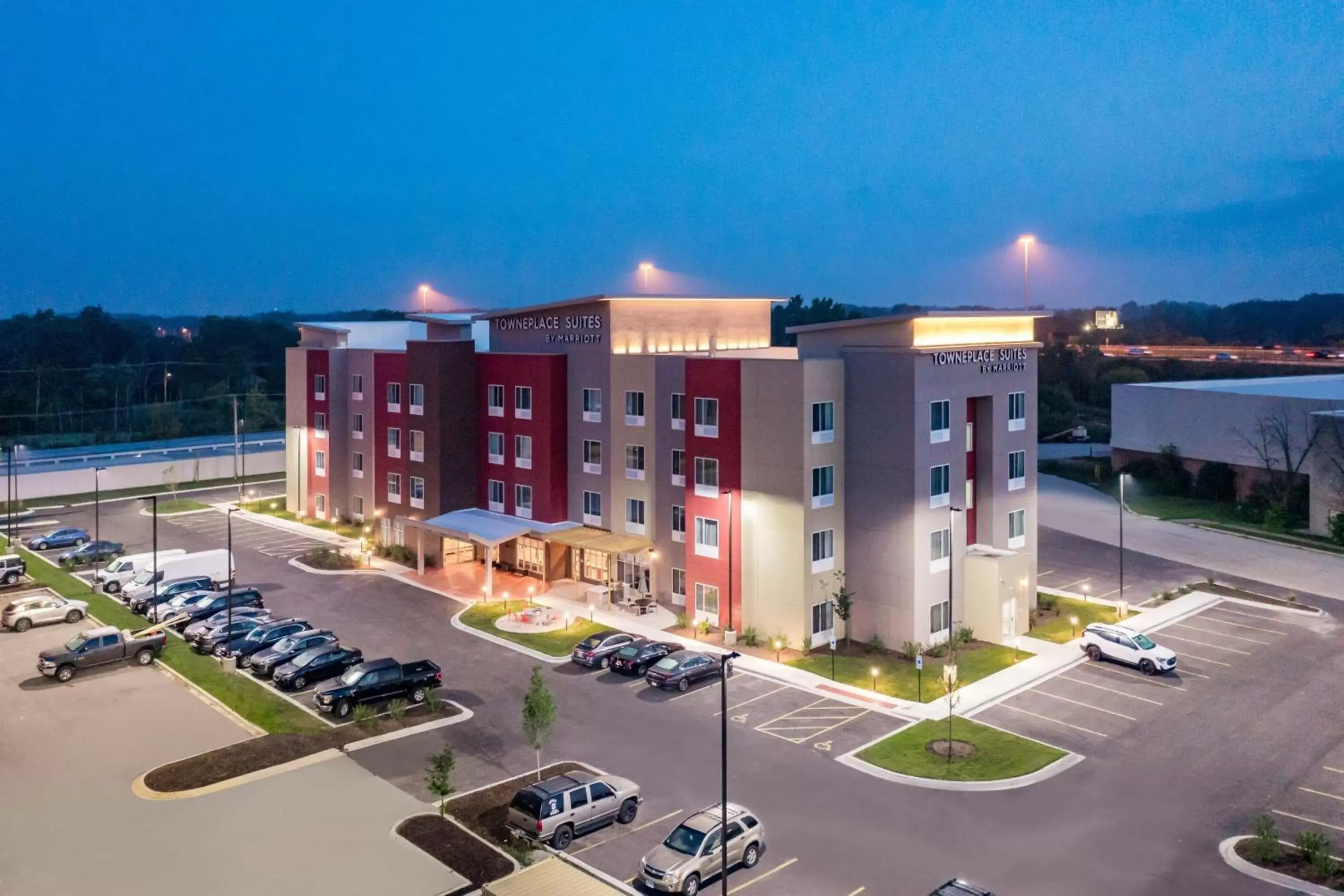 Property Building in TownePlace Suites by Marriott Chicago Waukegan Gurnee