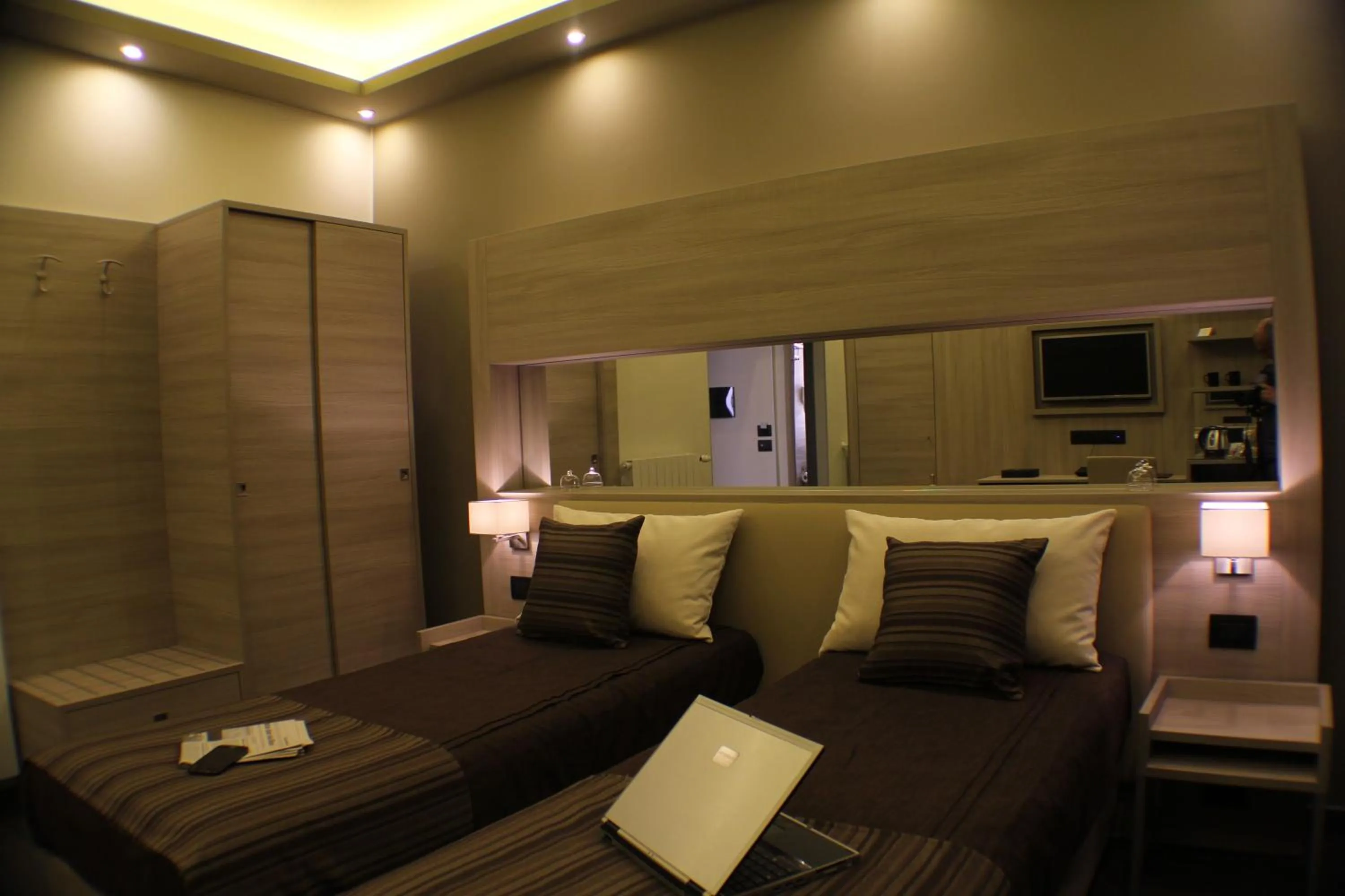 Bedroom in Hotel Trapani In