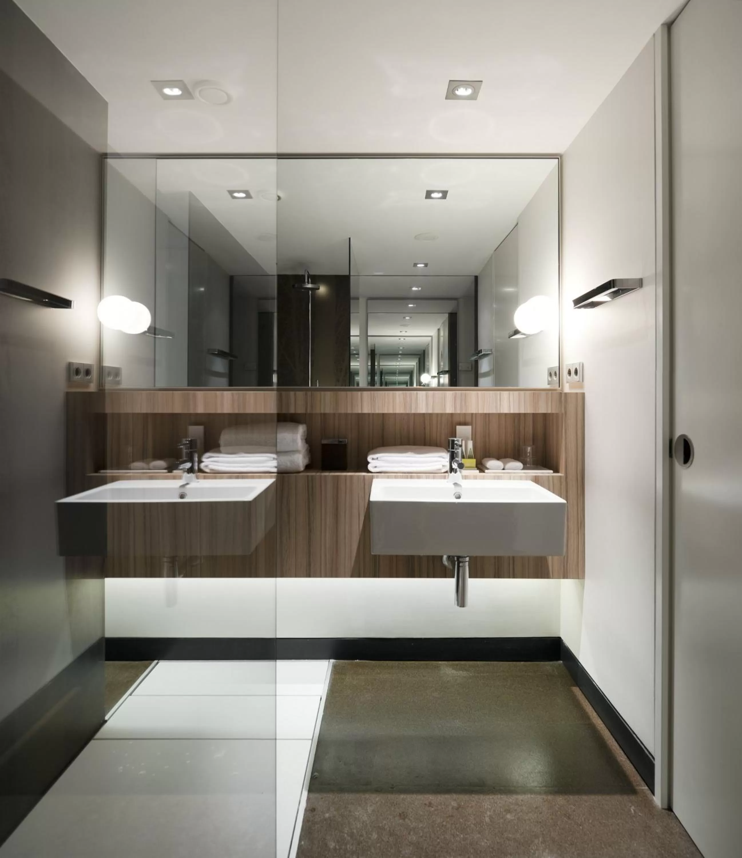 Bathroom in Inspira Liberdade Boutique Hotel