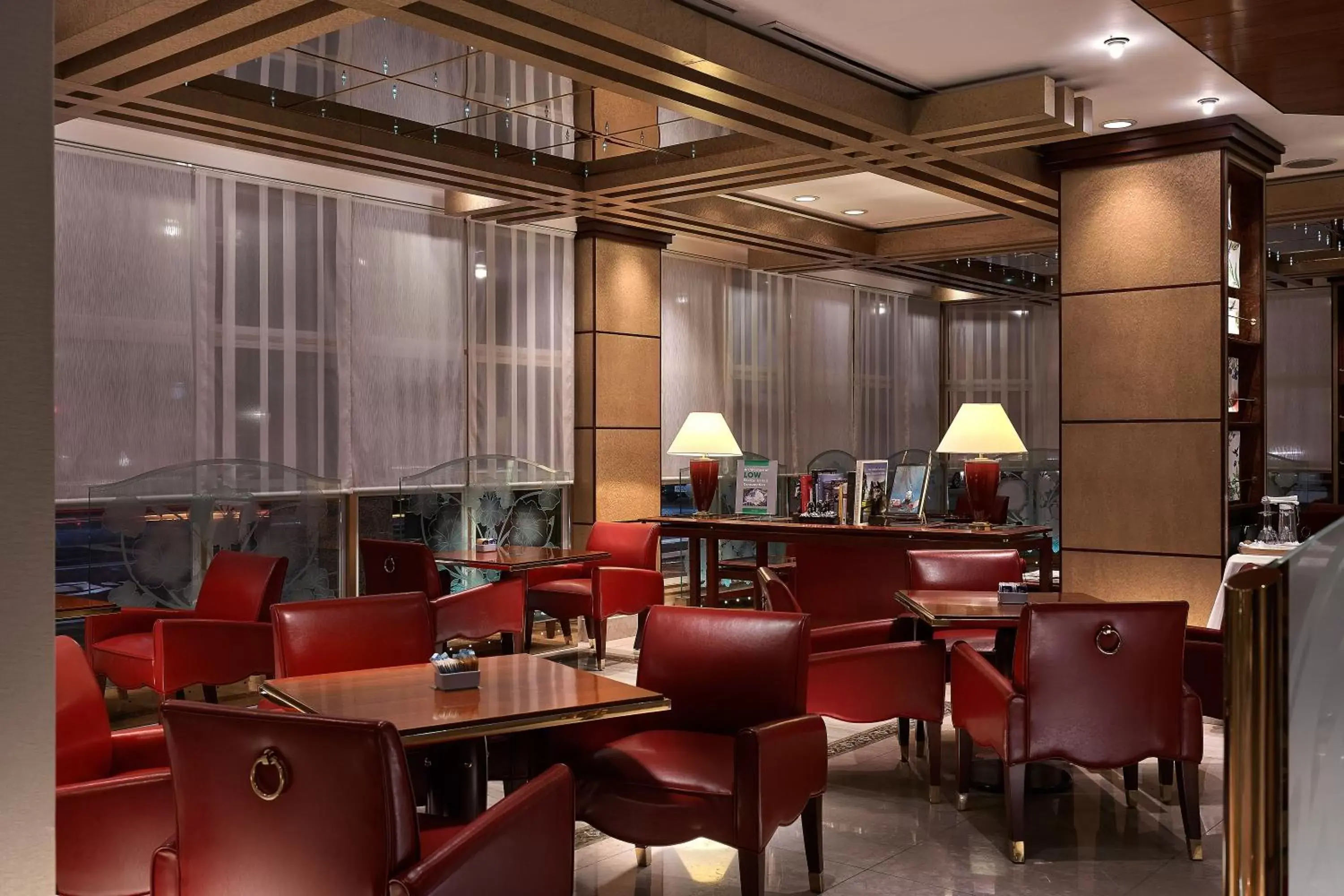 Lounge or bar, Restaurant/Places to Eat in The Riviera Hotel Taipei