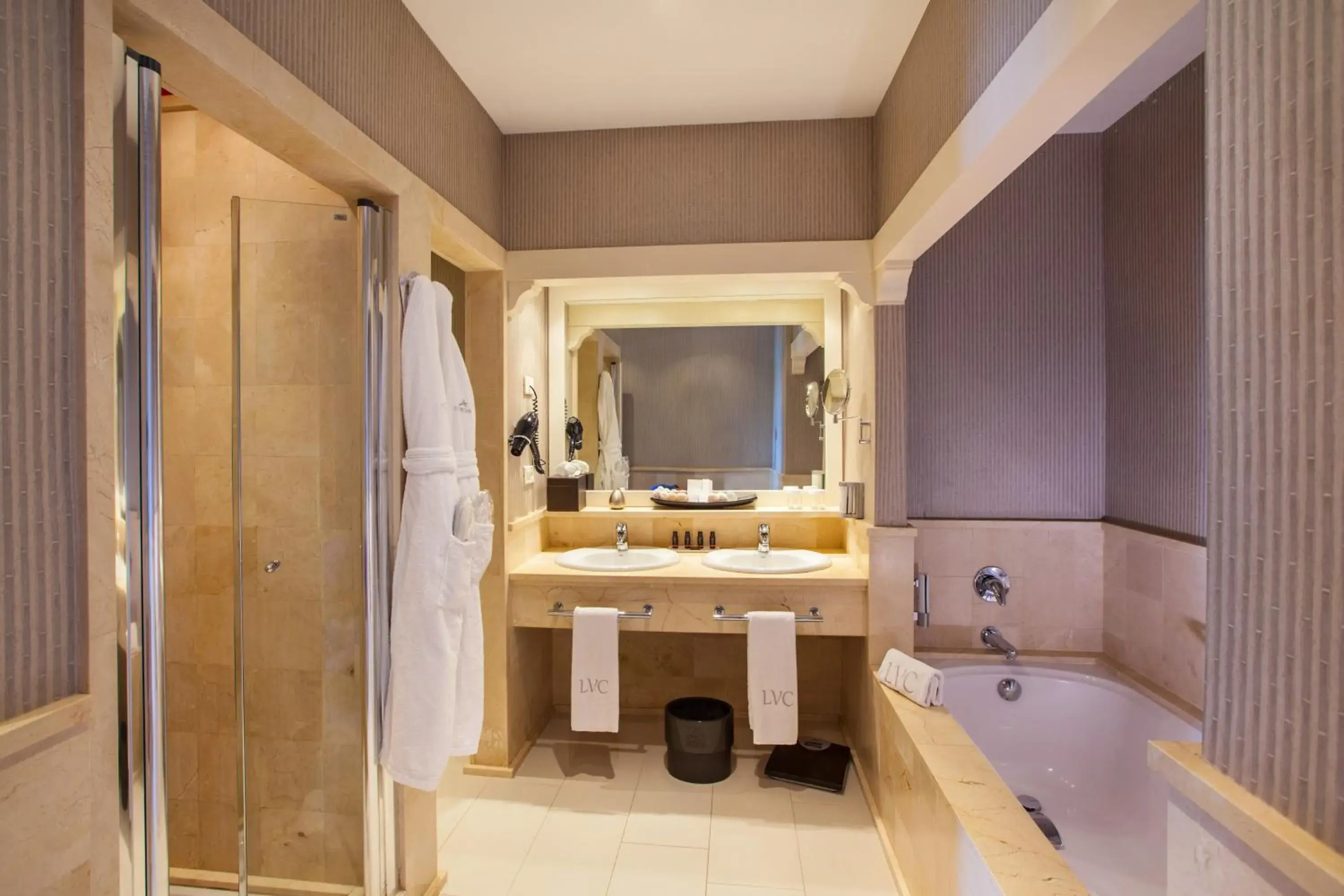 Bathroom in Lopesan Villa del Conde Resort & Thalasso