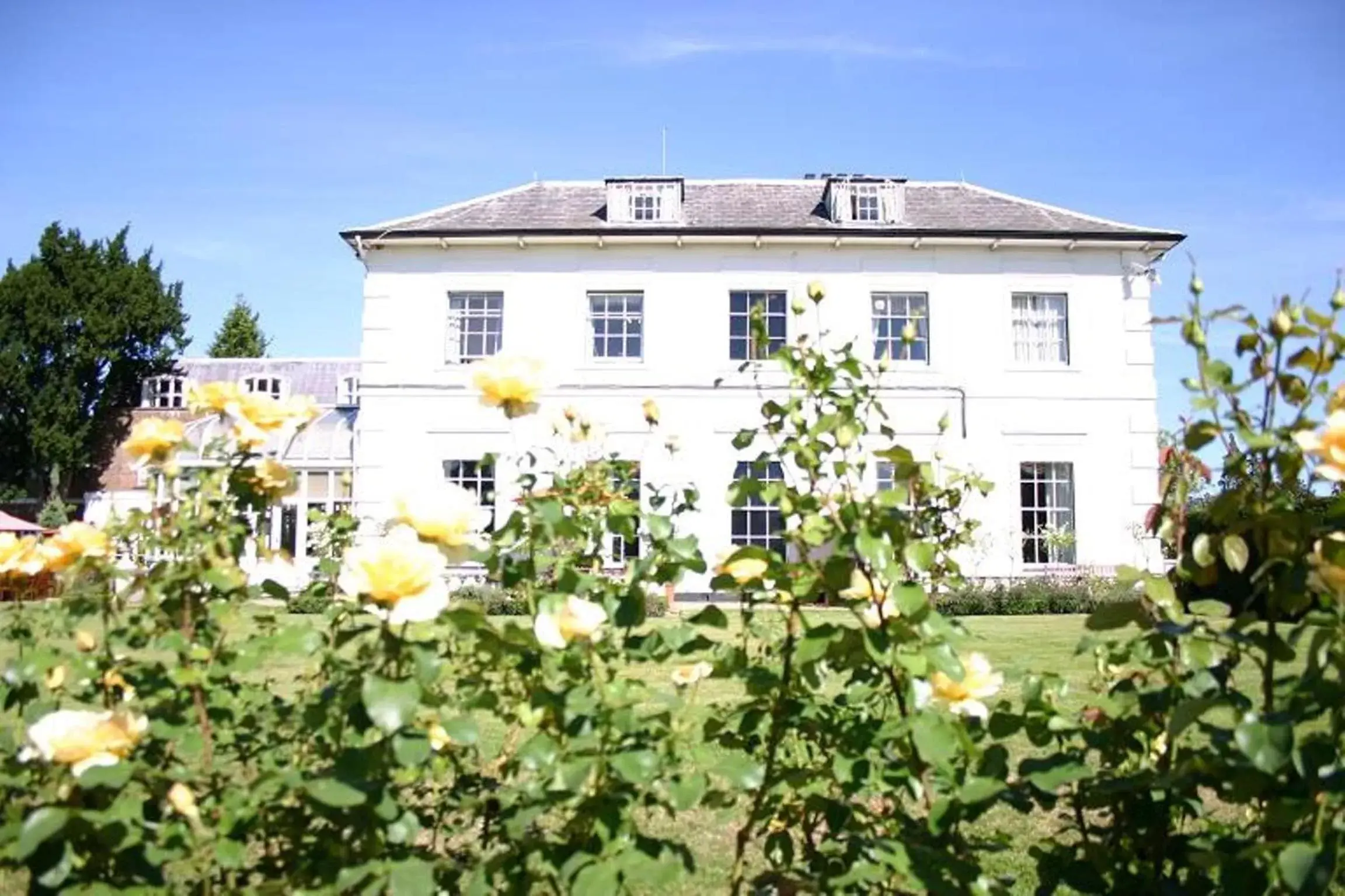 Facade/entrance in West Lodge Park Facade/entrance in West Lodge Park