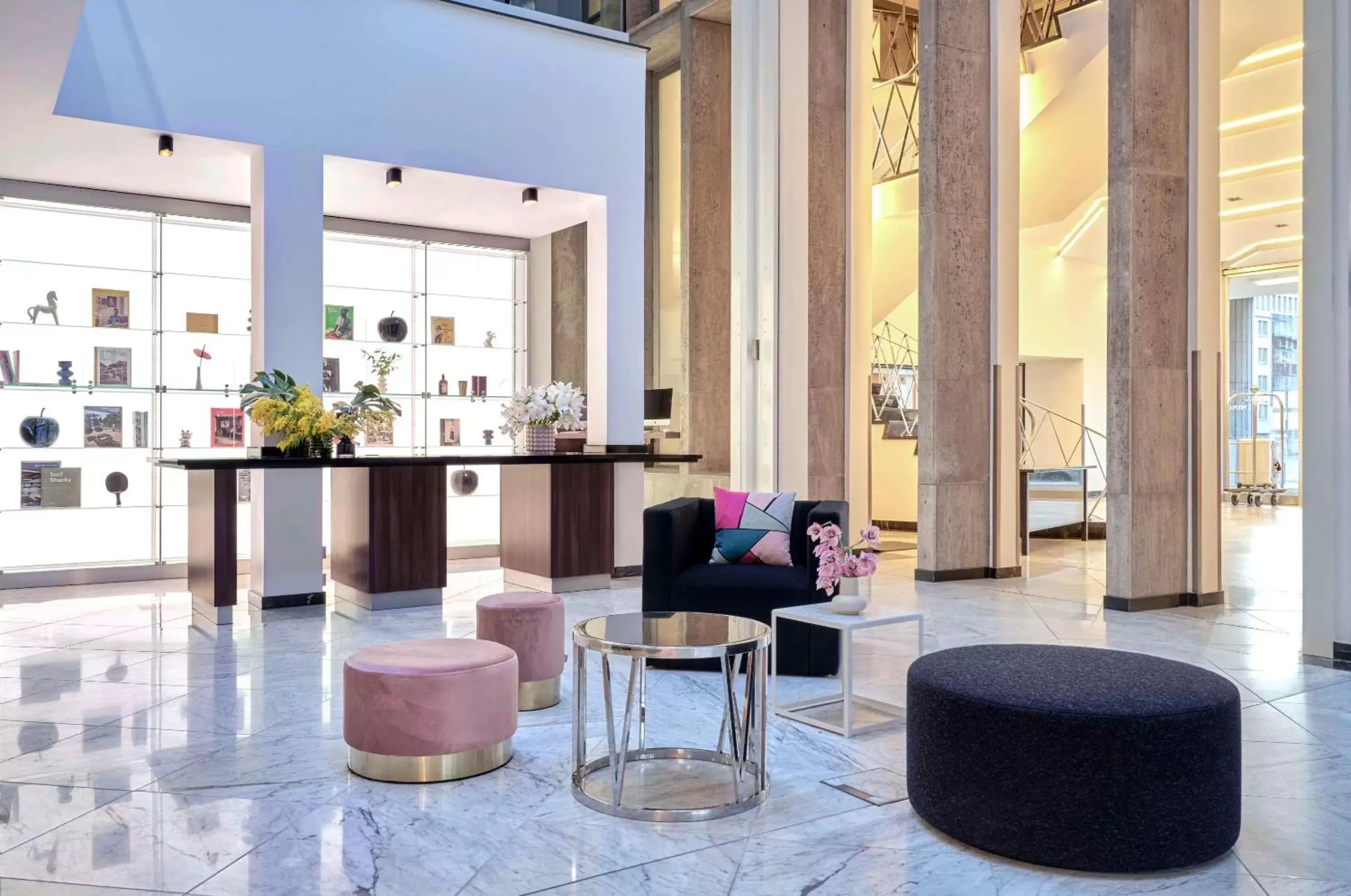 Lobby or reception in Flemings Selection Hotel Frankfurt-City