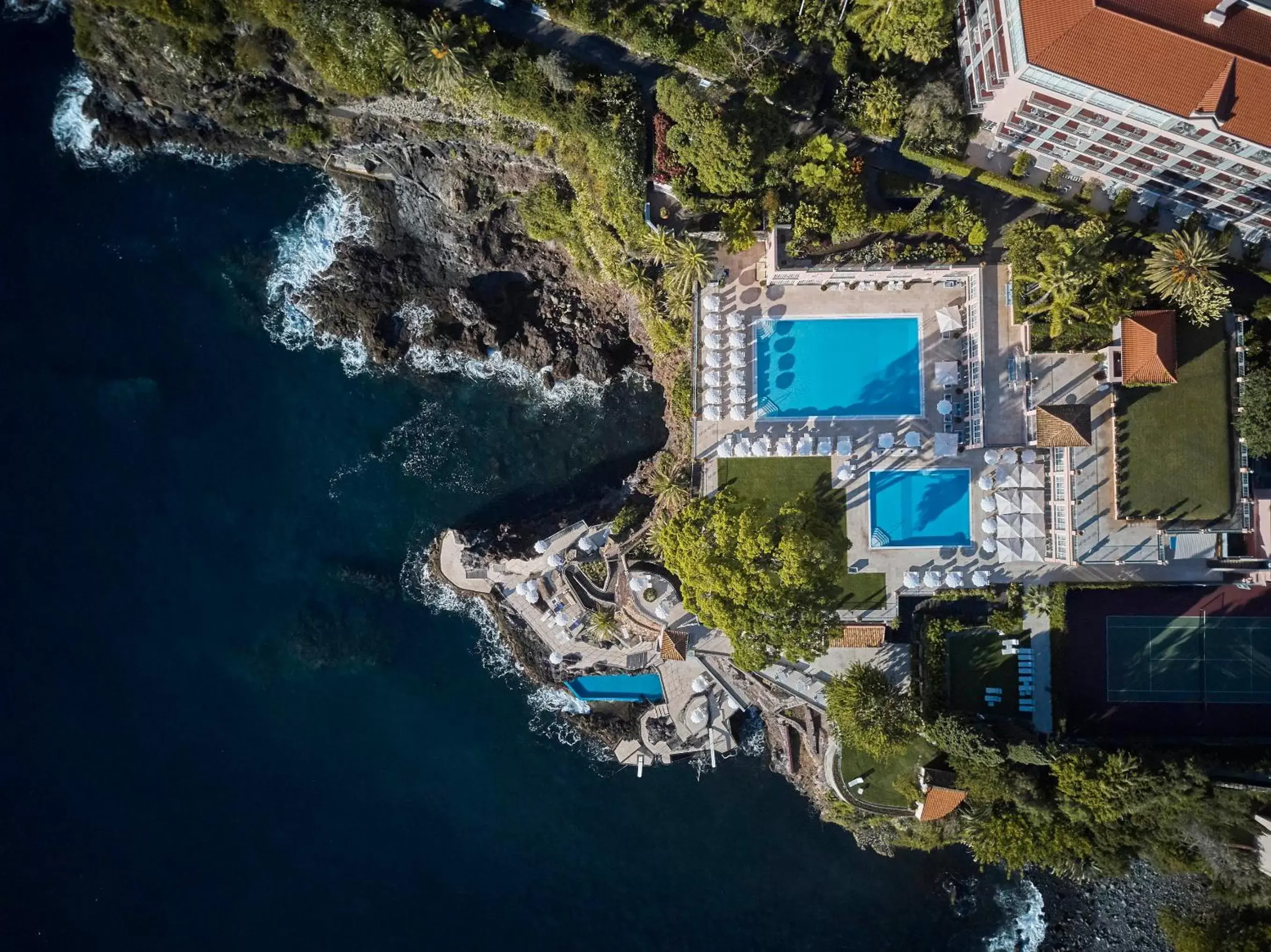 Bird's eye view, Bird's-eye View in Reid's Palace, A Belmond Hotel, Madeira