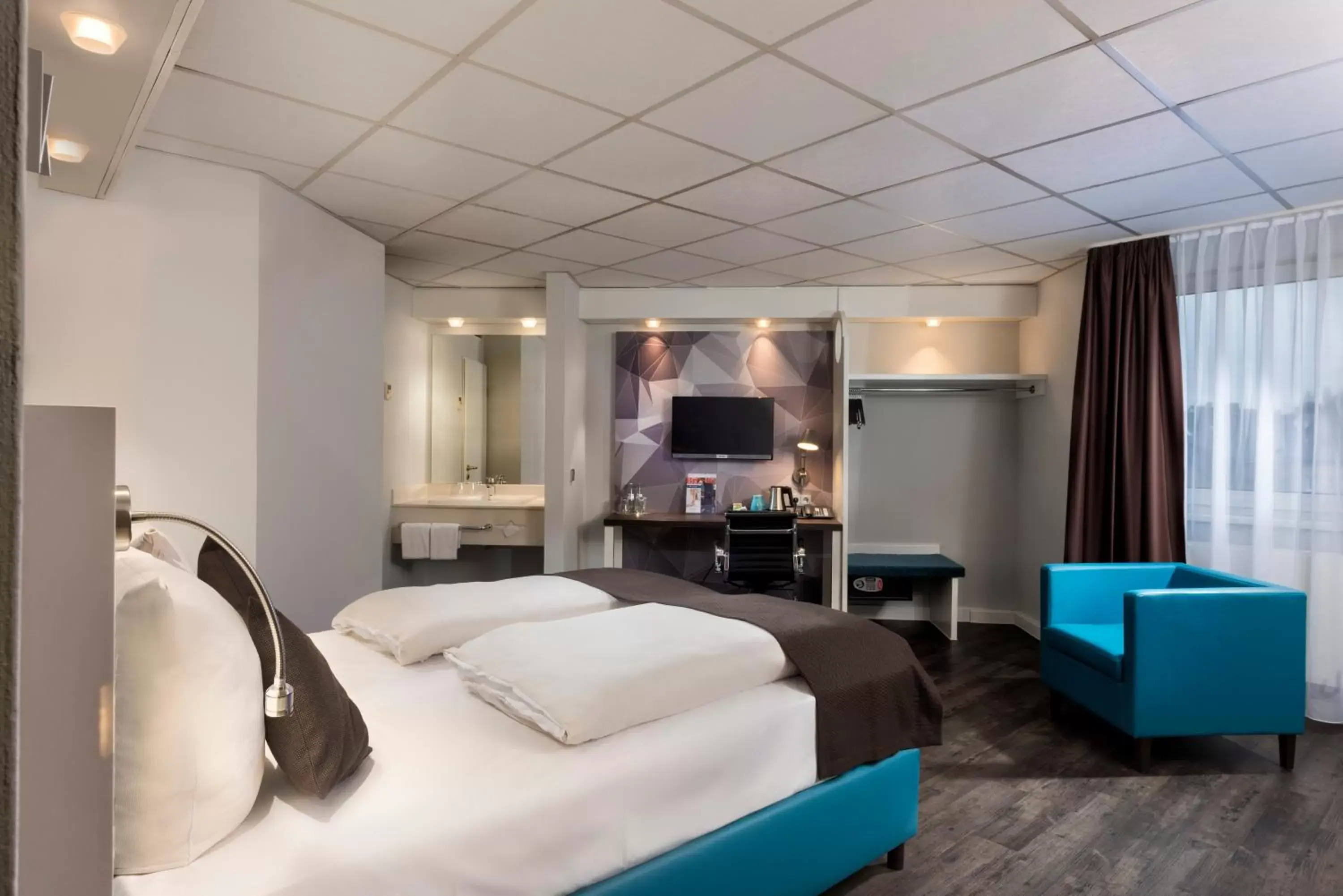Bedroom in Best Western Hotel Cologne Airport Troisdorf
