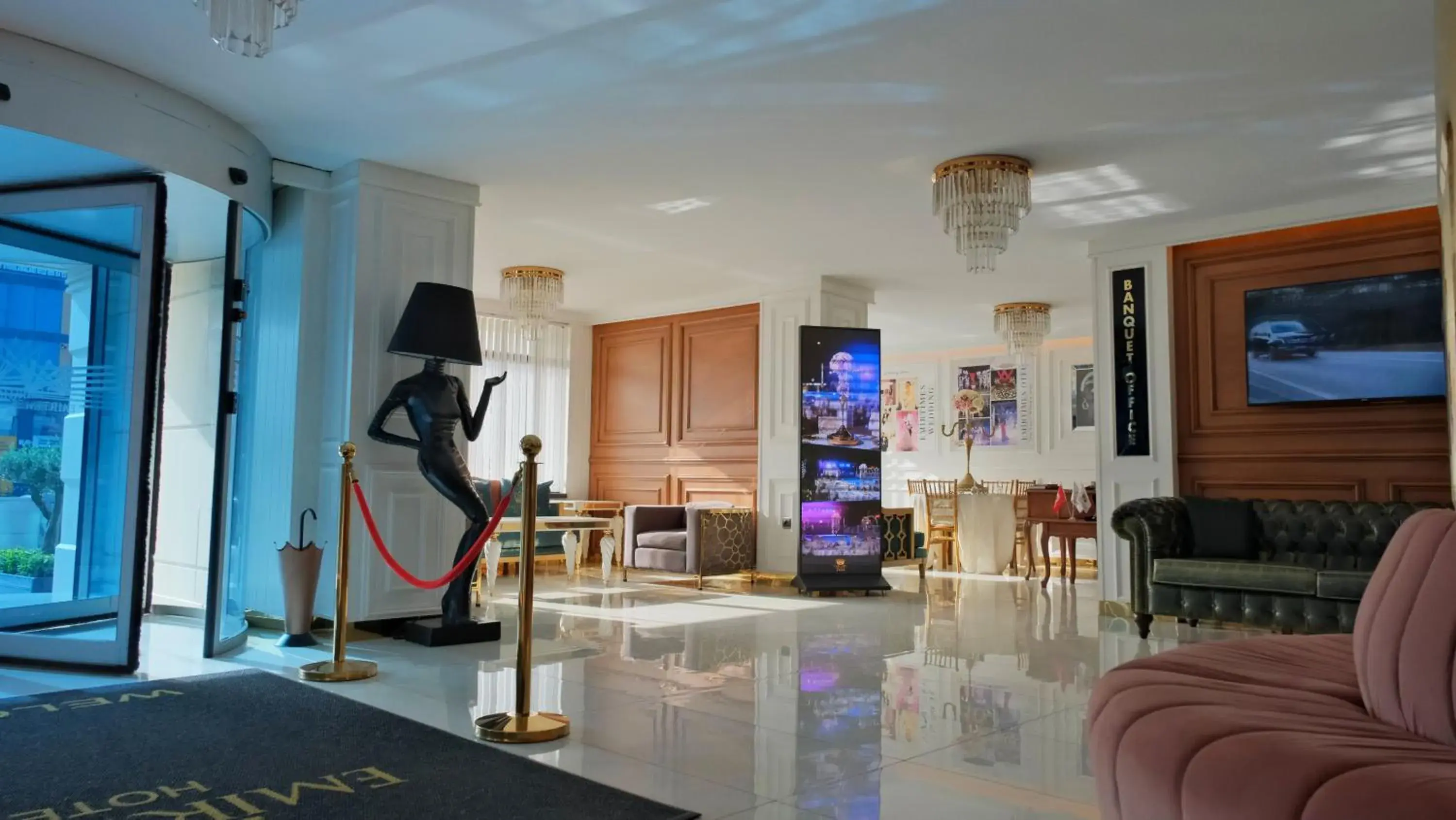 Lobby or reception in Emirtimes Hotel&Spa - Tuzla