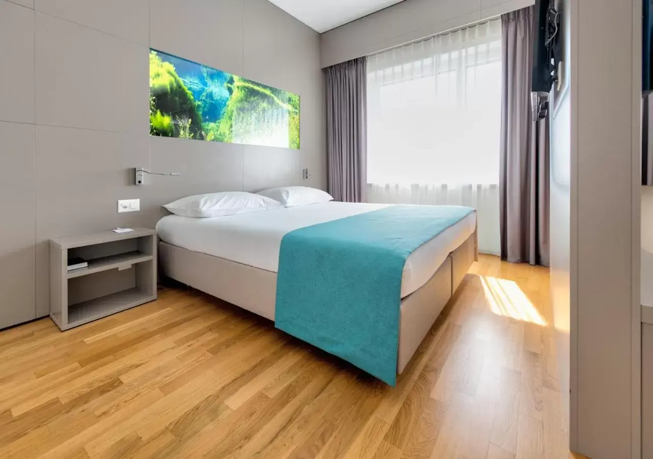 Photo of the whole room, Bed in Aquatis Hotel Photo of the whole room, Bed in Aquatis Hotel