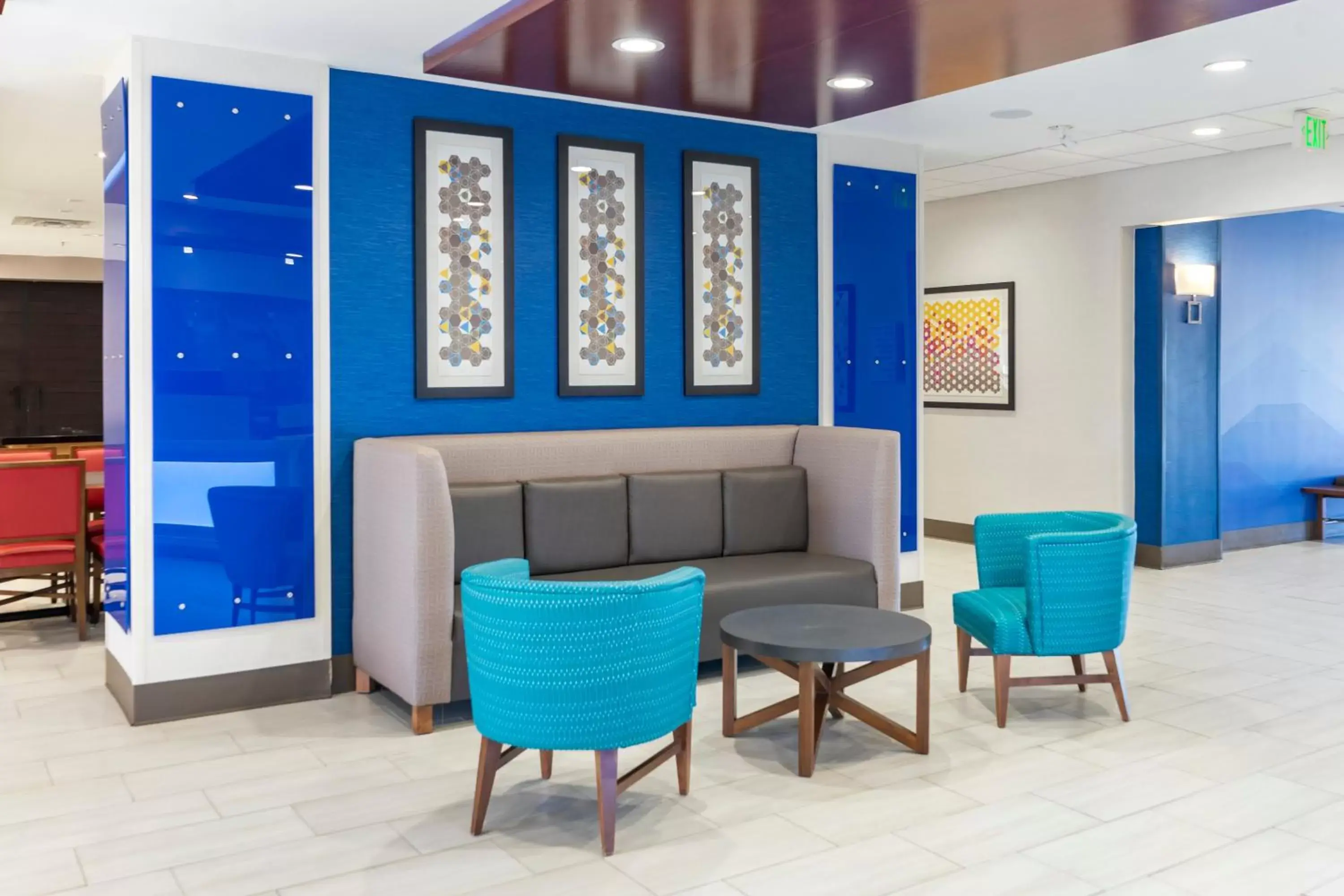 Lobby or reception in Holiday Inn Express Hotel & Suites Albuquerque Midtown, an IHG Hotel