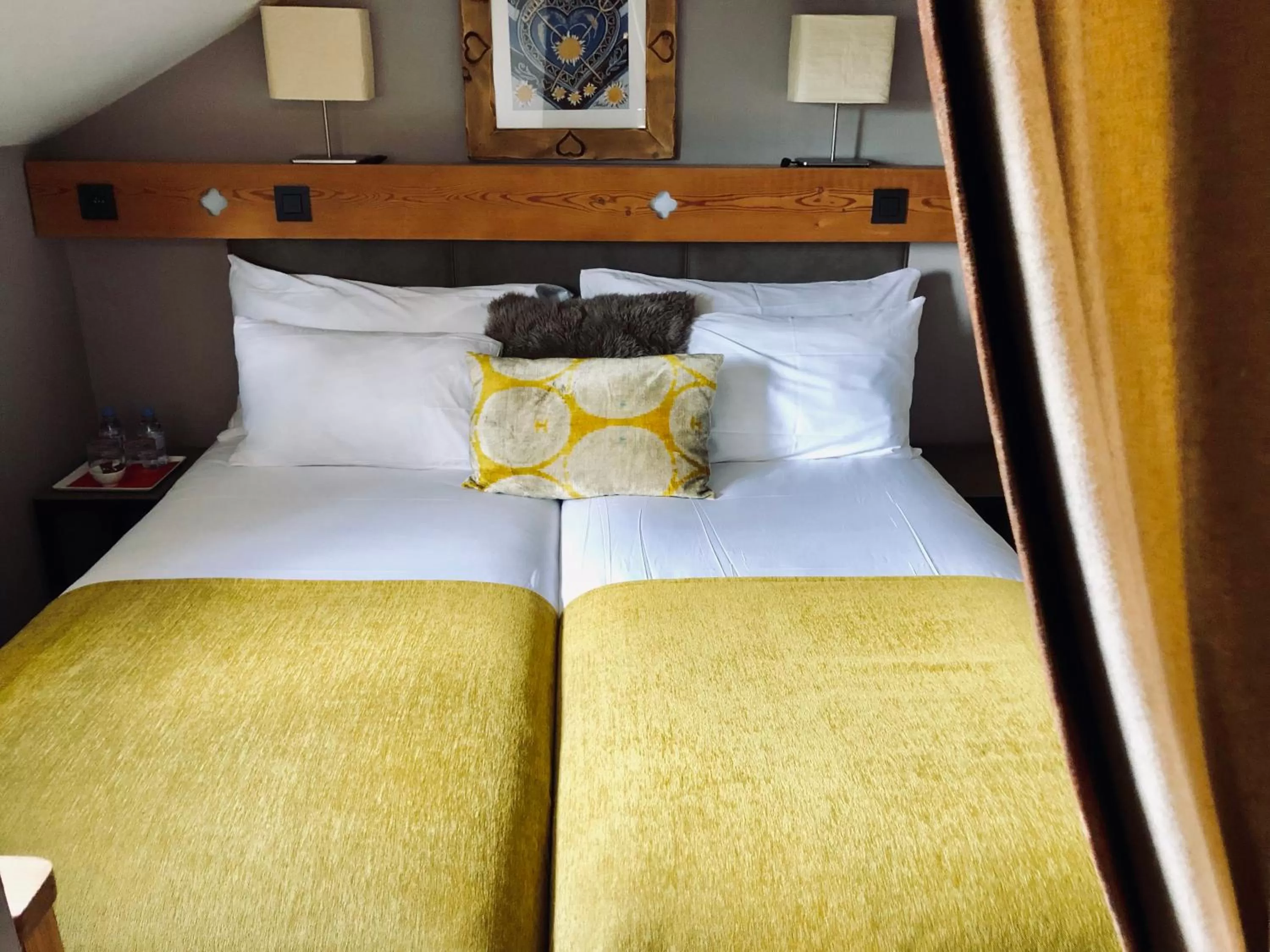 Bed in Coeur des Neiges