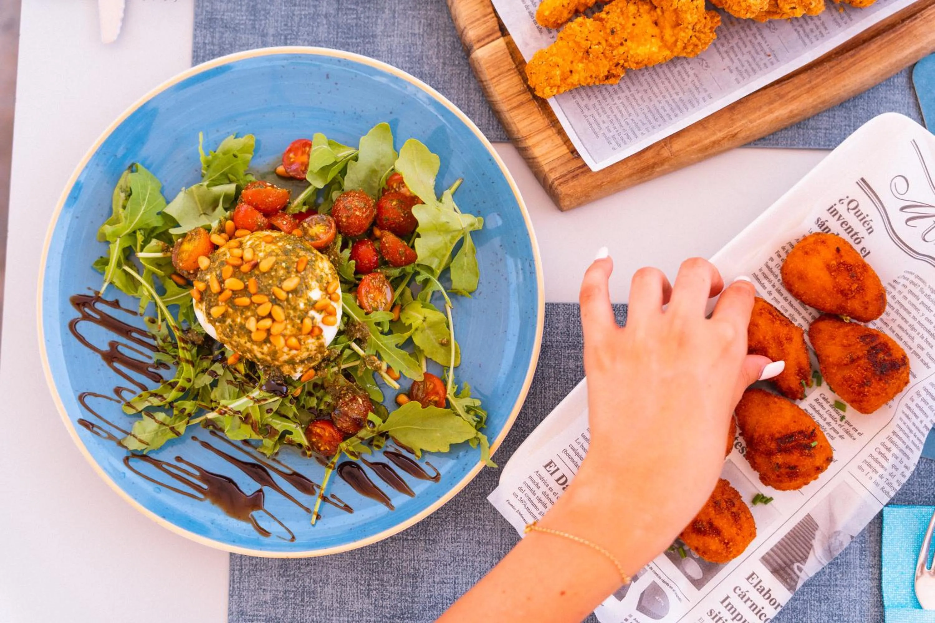 Restaurant/places to eat in Aparthotel Fontanellas Playa