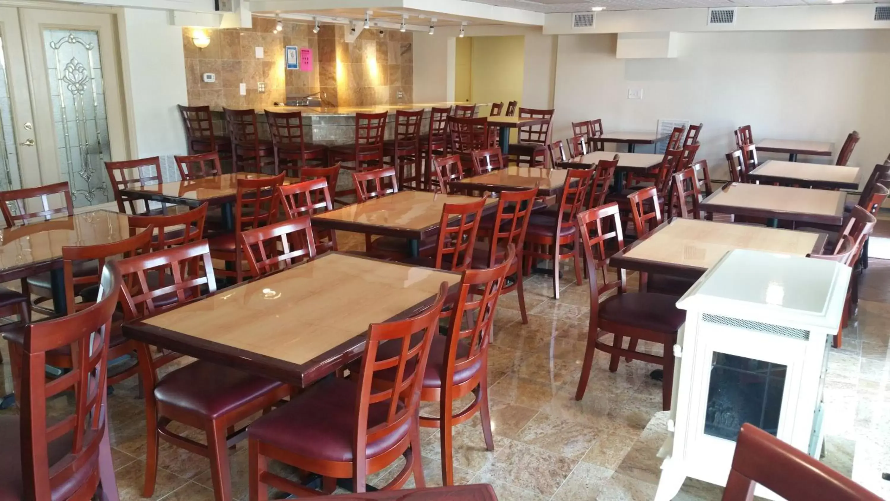 Dining area, Restaurant/Places to Eat in The Amethyst Beach Motel