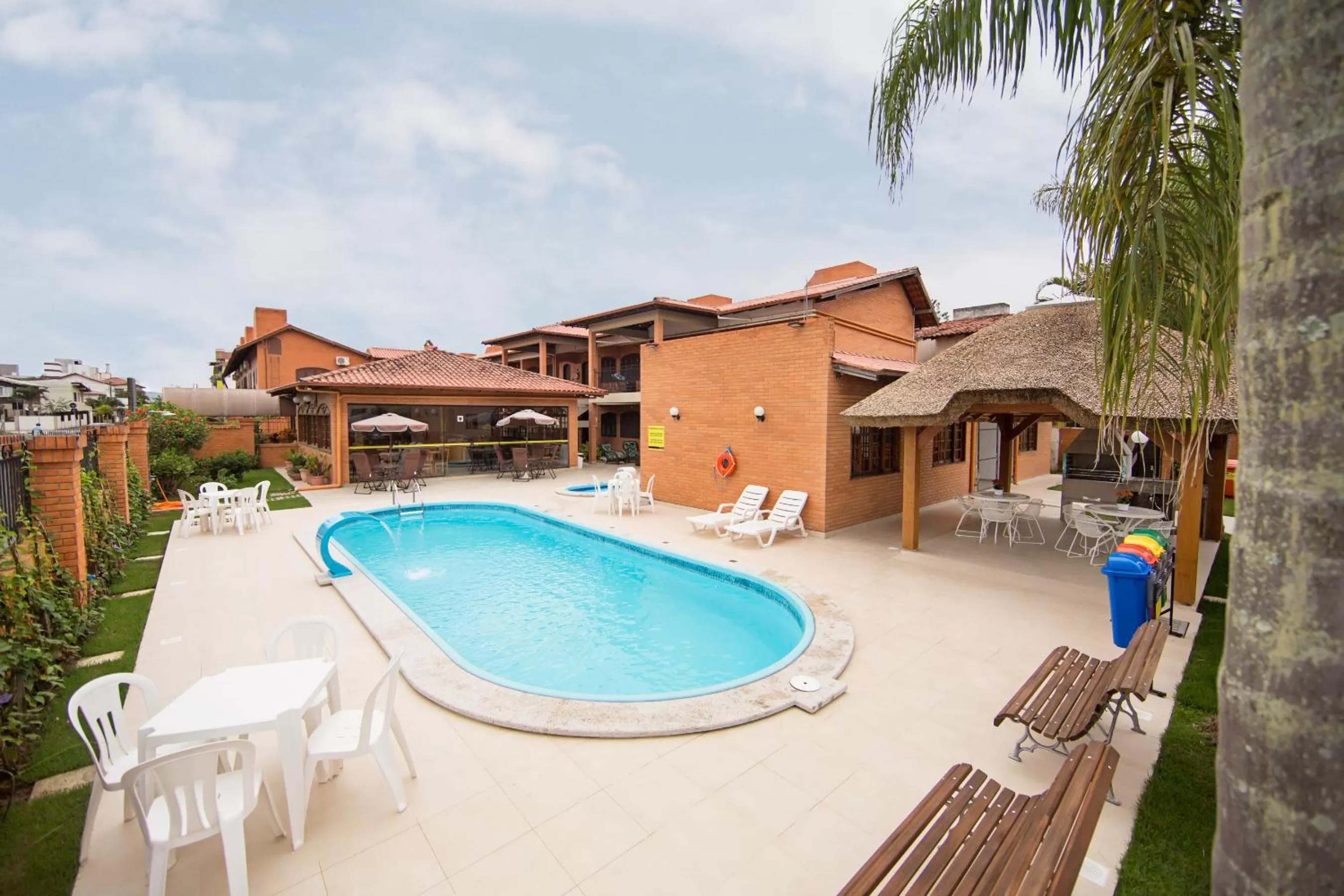 Pool view in Elite Hotel