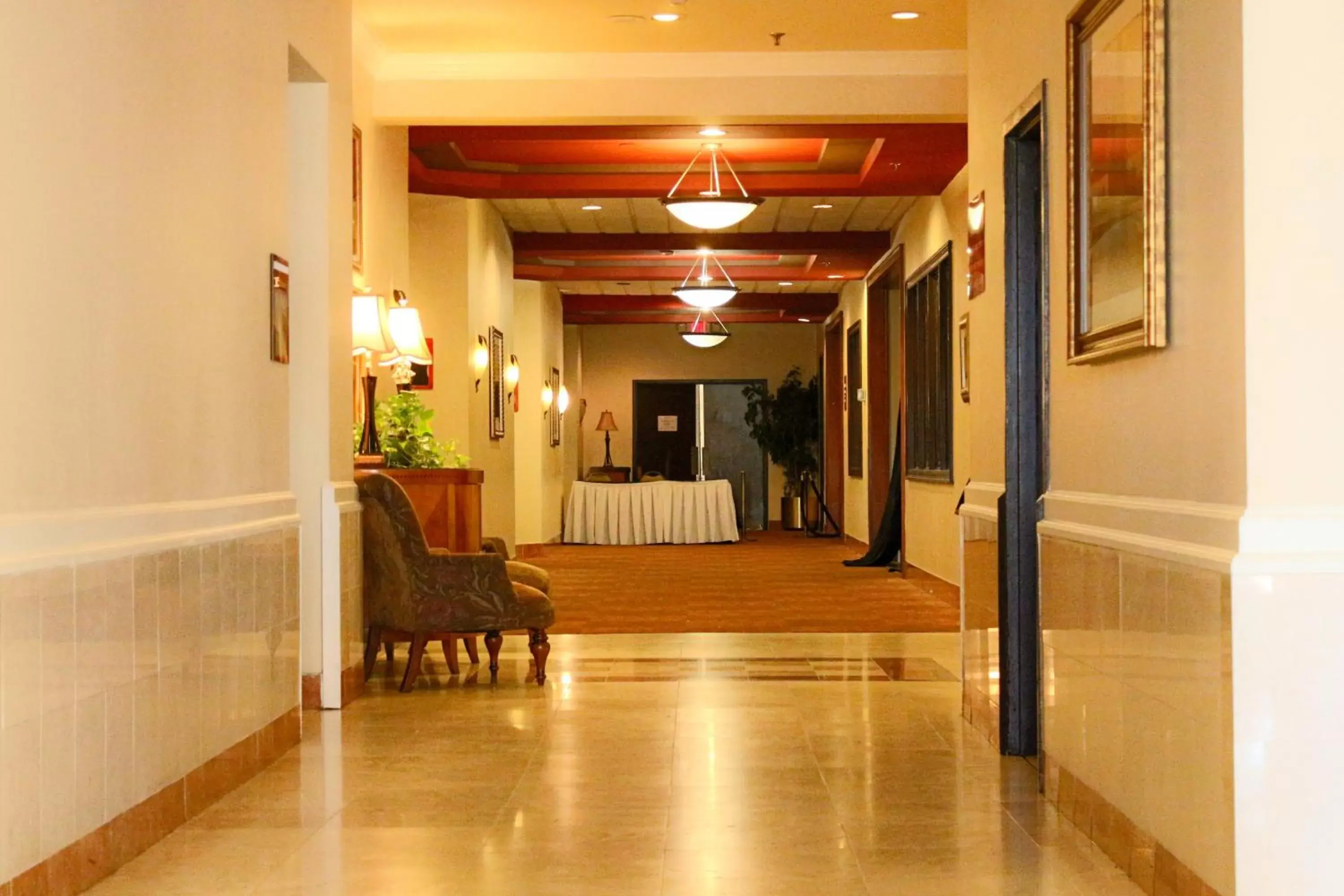 Banquet/Function facilities, Lobby/Reception in Ramada Plaza by Wyndham Atlanta Airport