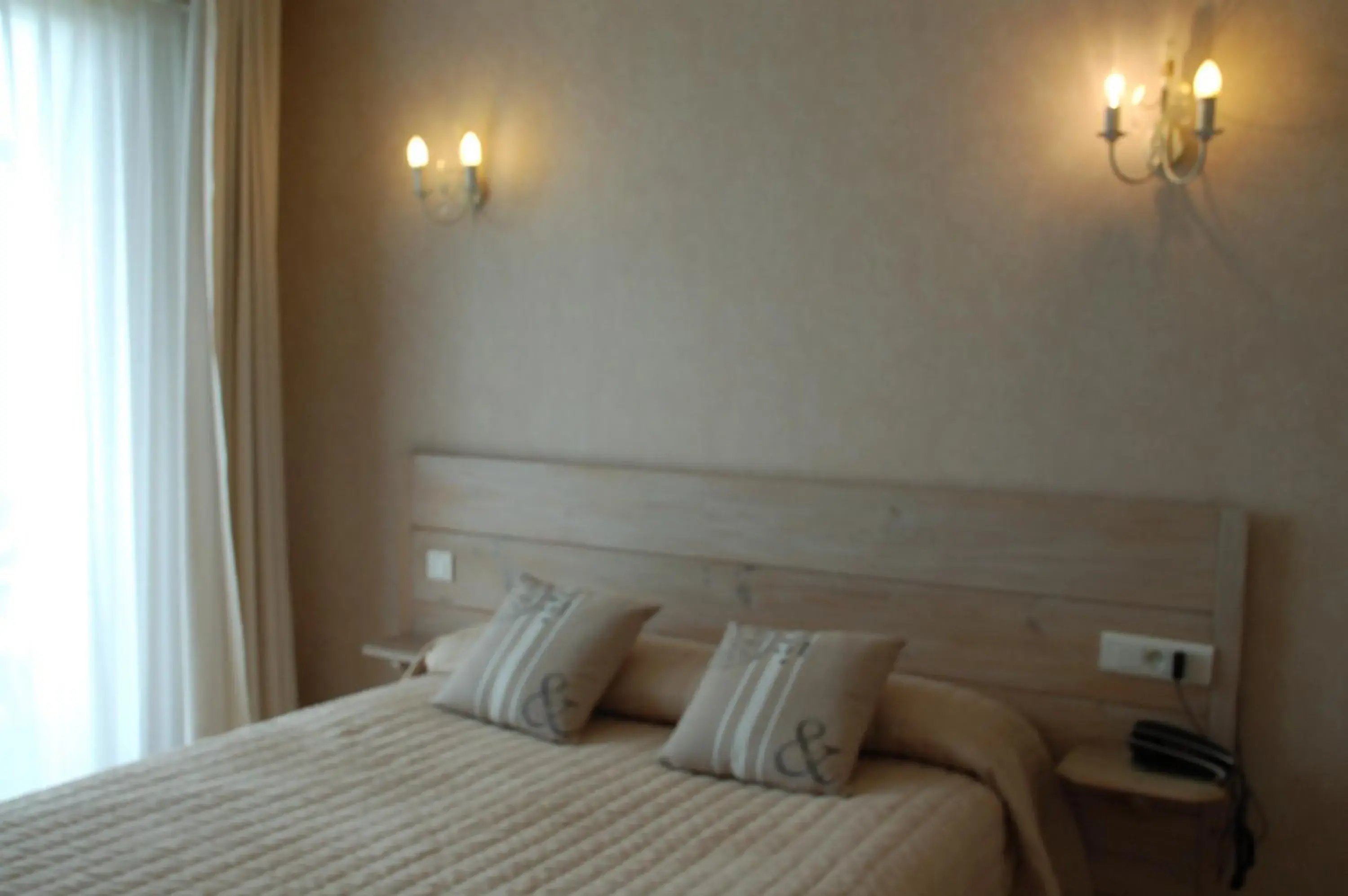 Bedroom, Bed in Hôtel de L'Avenue