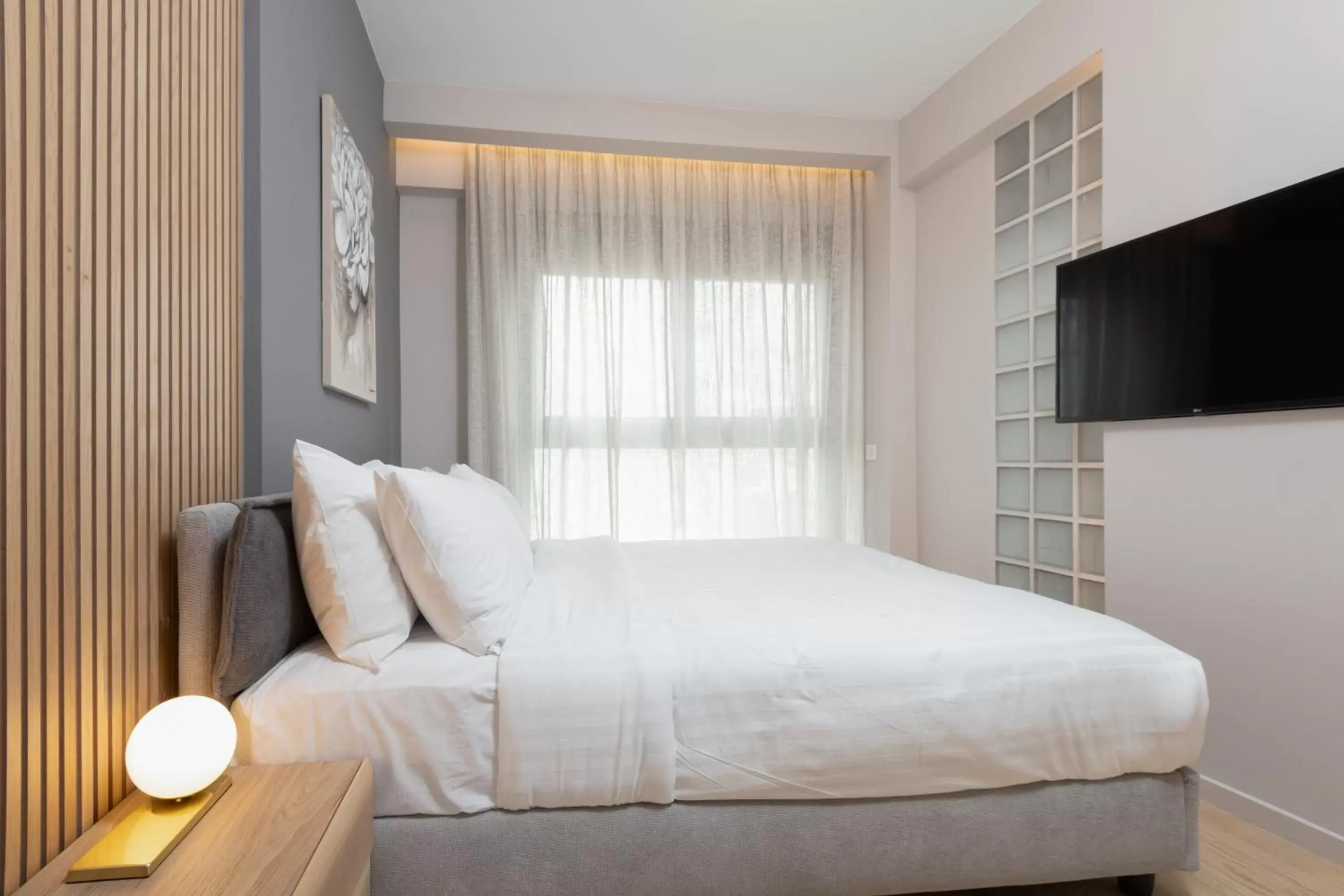 Bed in LUX&EASY Athens Downtown Residences