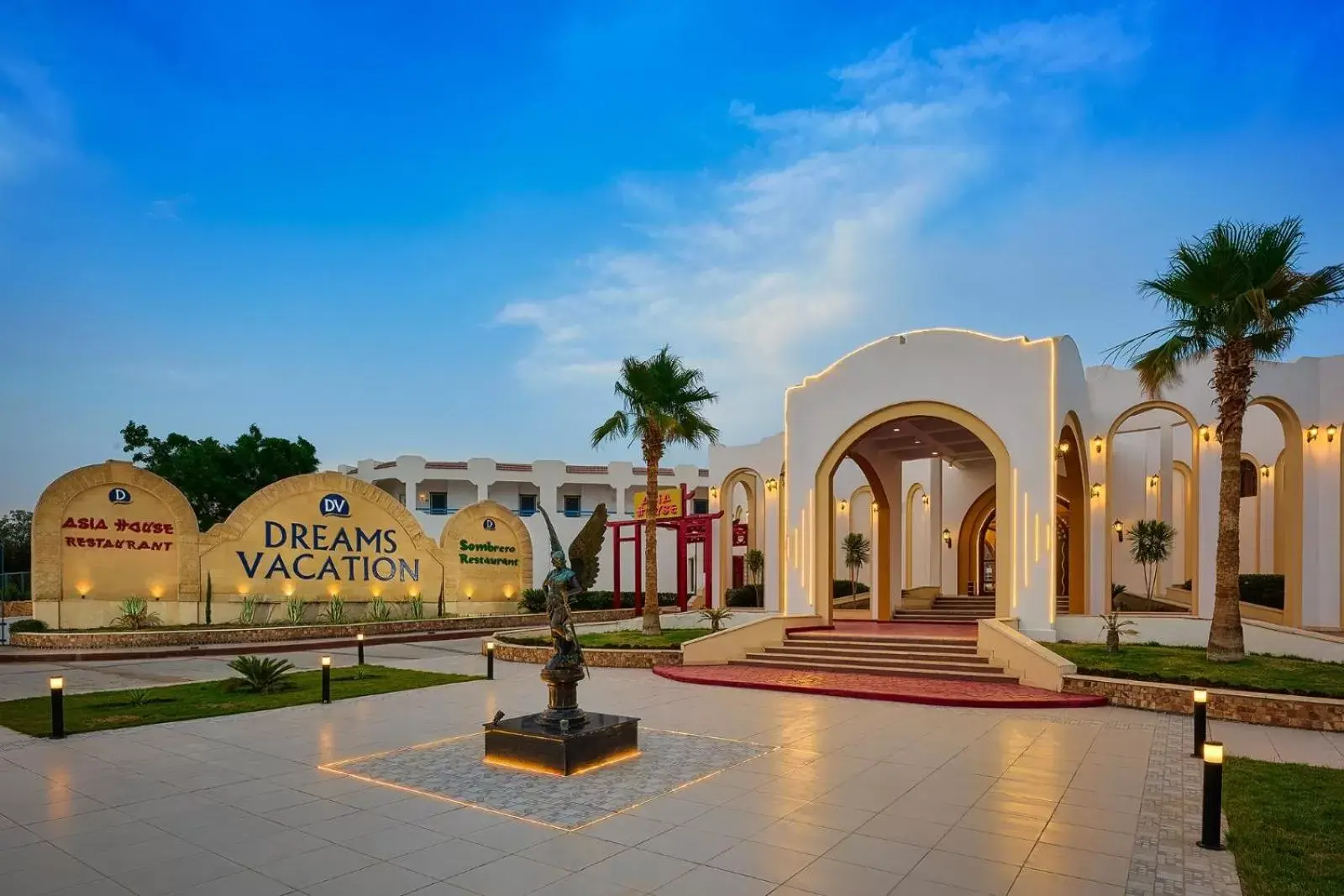 Facade/entrance, Property Building in Dreams Vacation Resort - Sharm El Sheikh