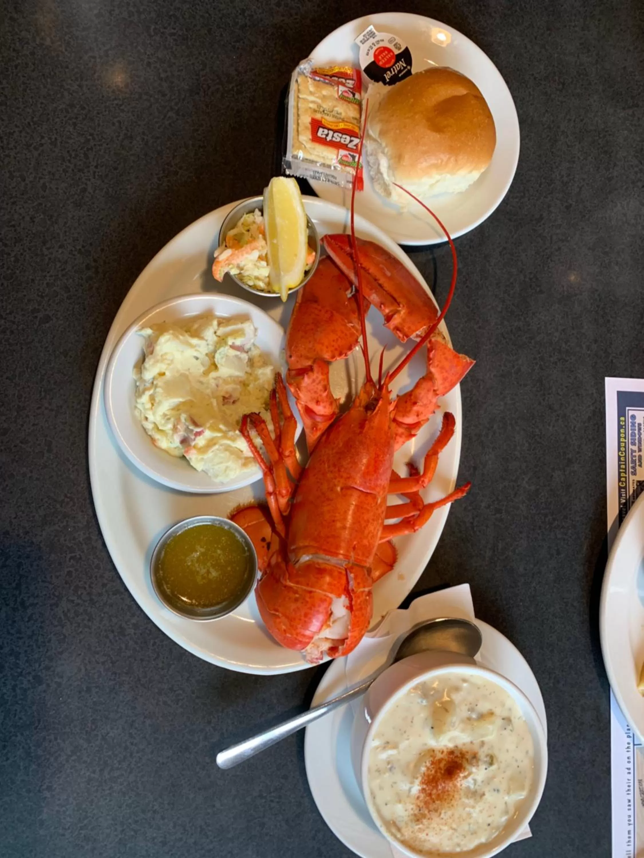 Restaurant/places to eat in Lakeview Hotel