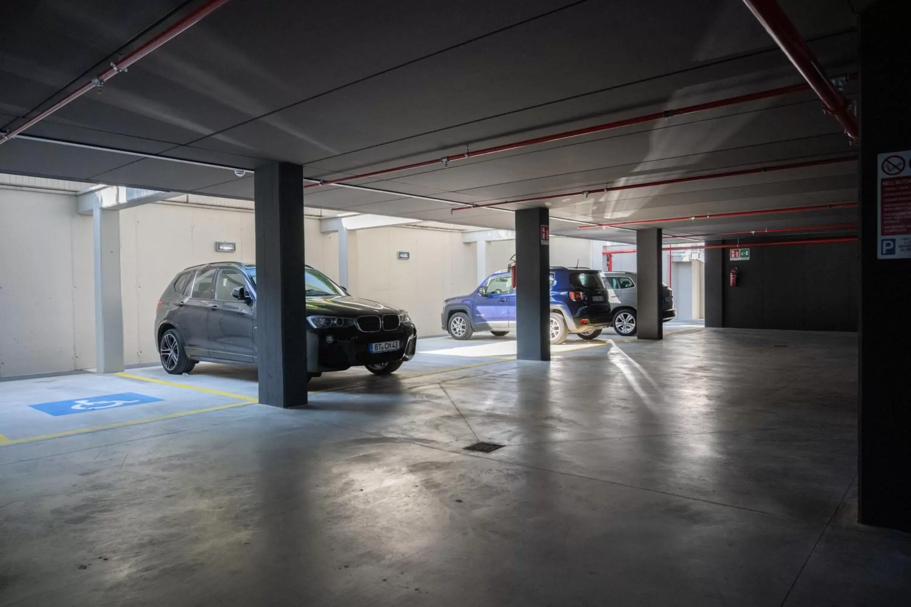 Parking, Fitness Center/Facilities in Ah Porticcioli Boutique Apartments