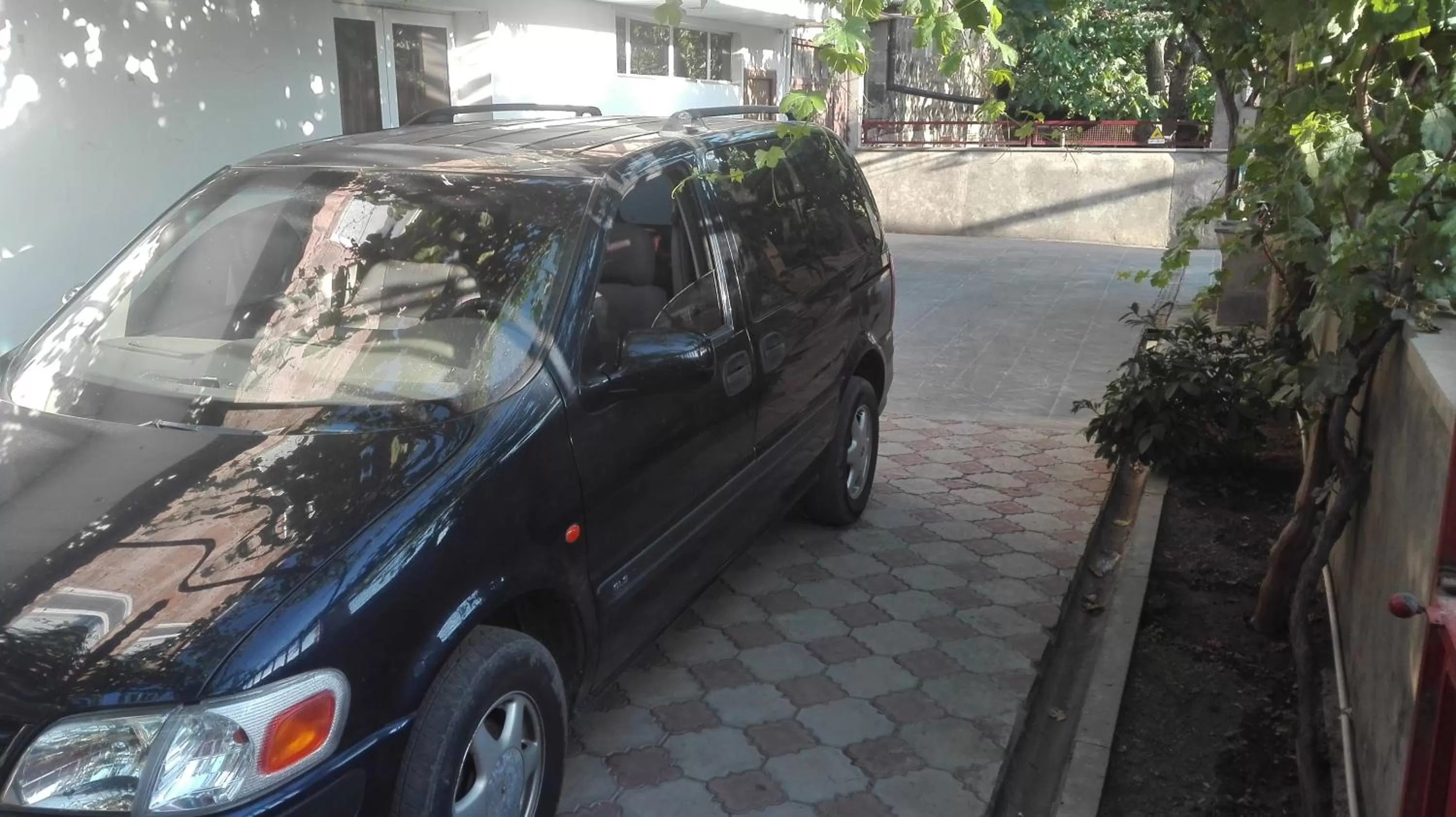 Parking in Karine B&B